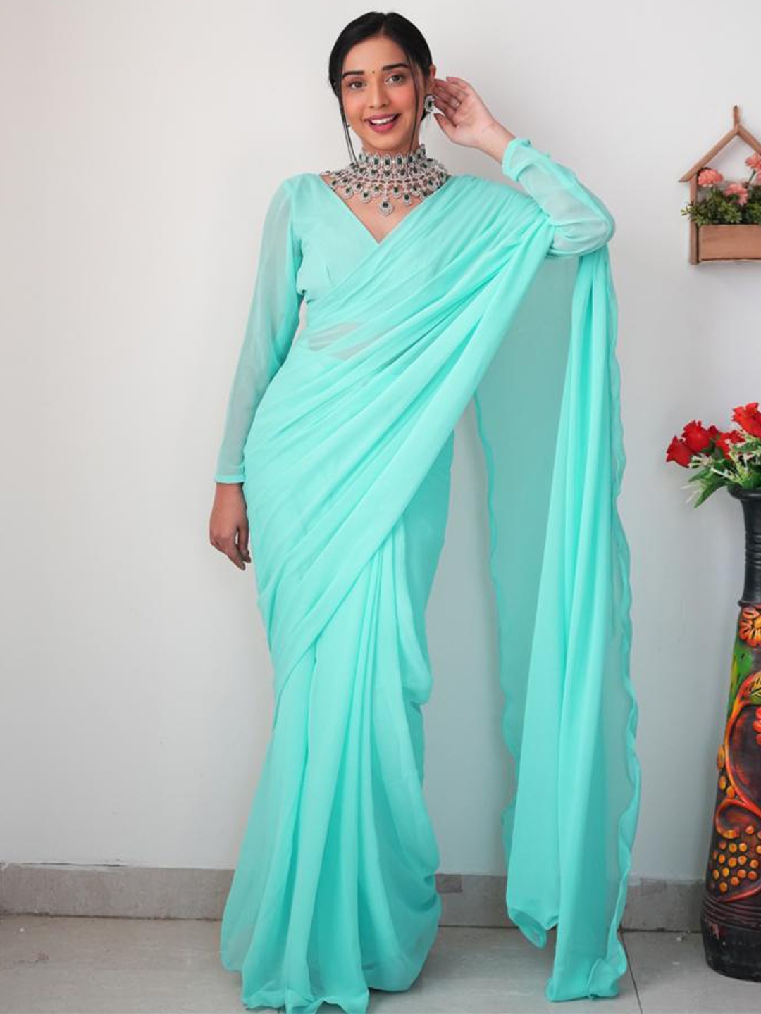 

AWRIYA Solid Poly Georgette Saree, Turquoise blue