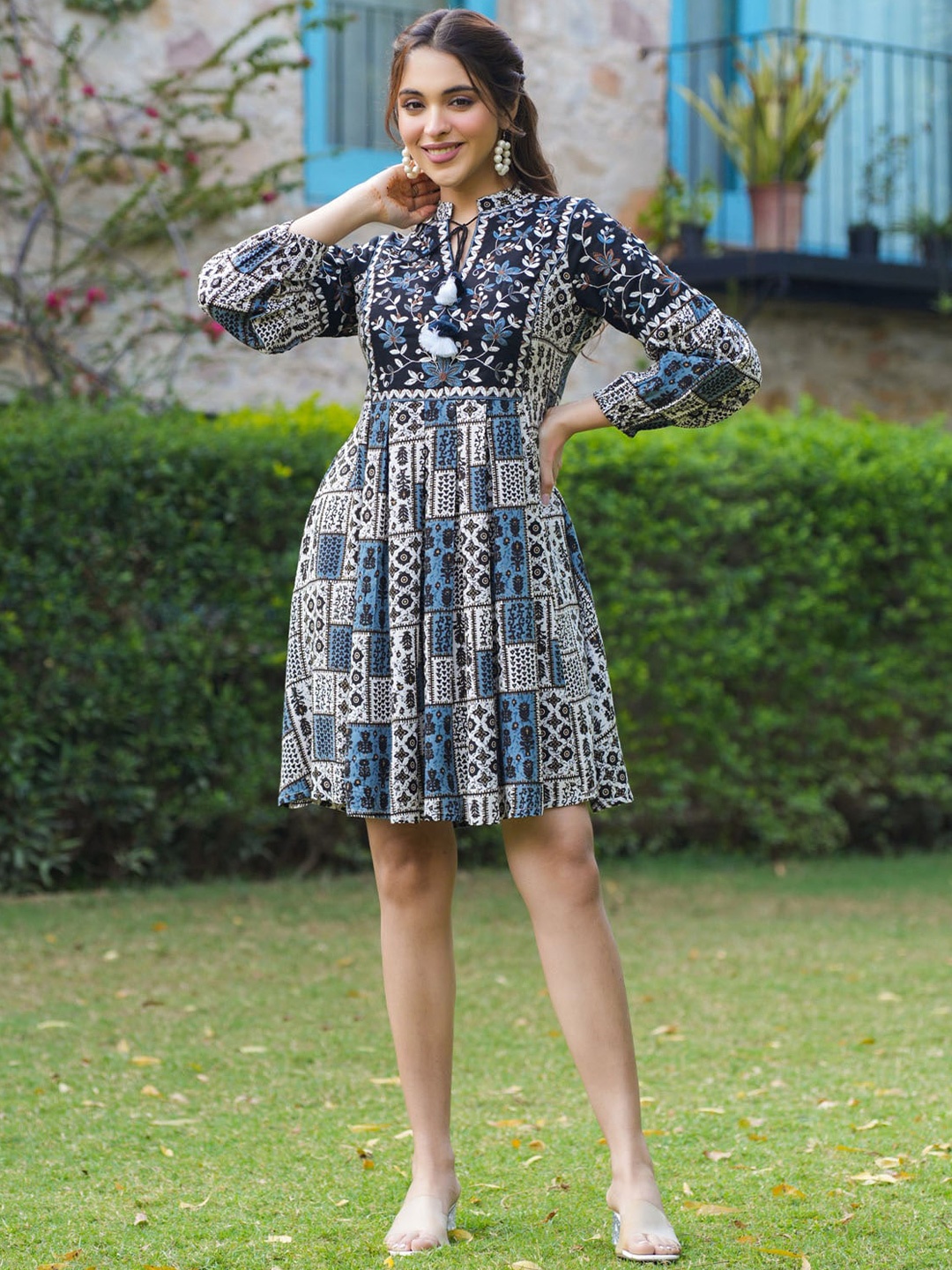 FASHION DWAR Floral Printed Tie-Up Neck Fit & Flare Short Dress, Blue