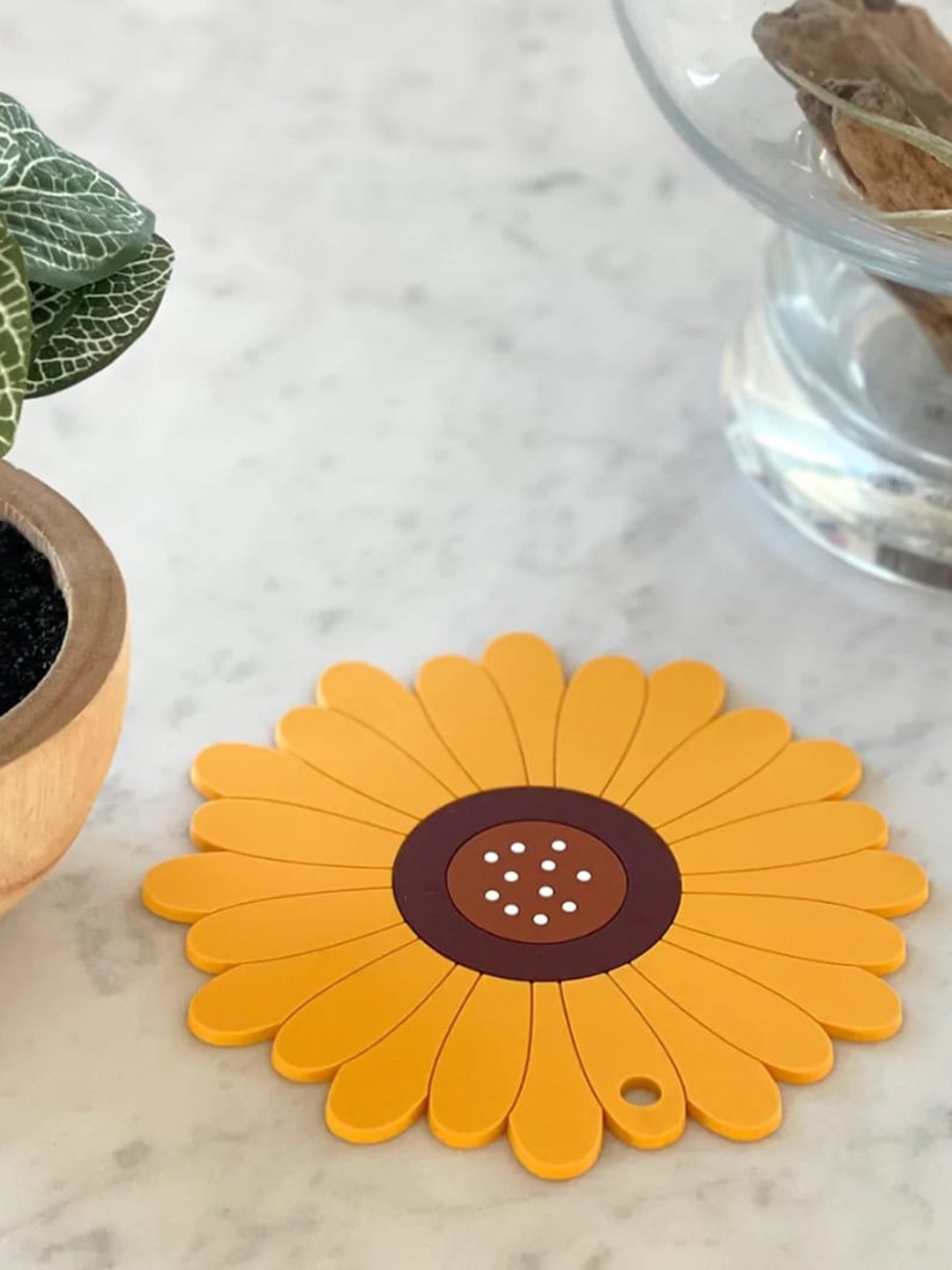 

P-Plus International Yellow & Brown 2 Pieces Sunflower Coasters