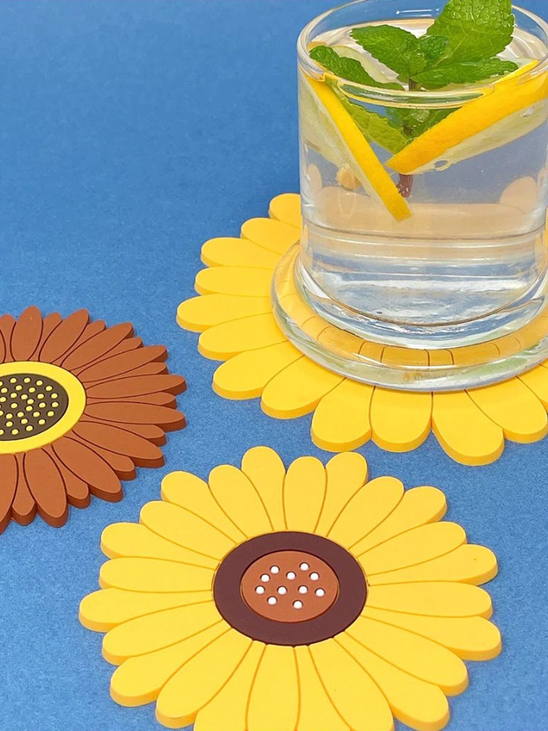

P-Plus International Yellow & Brown 4 Pieces Sunflower Coasters