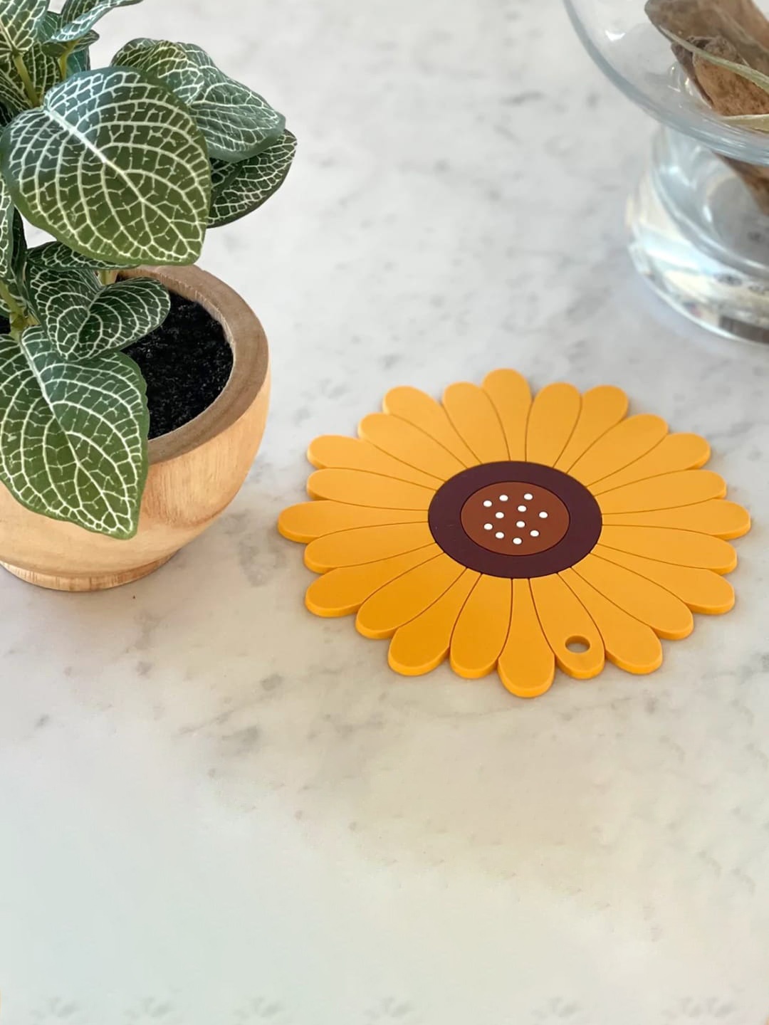 

P-Plus International Yellow 6 Pieces Sunflower Silicone Coasters