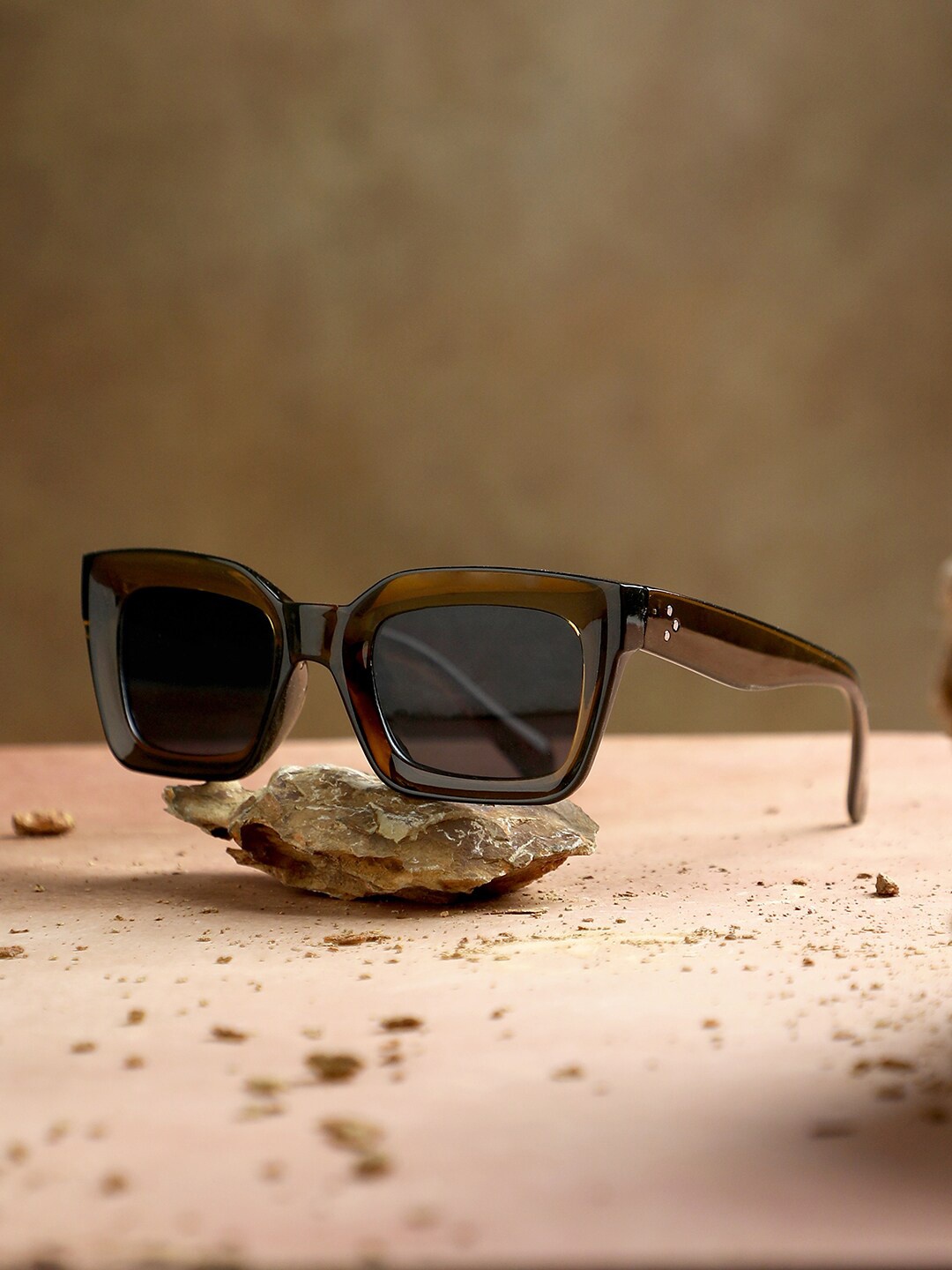 

HAUTE SAUCE by Campus Sutra Women Square Sunglasses with Polarised Lens AW24_HSSG2549, Brown