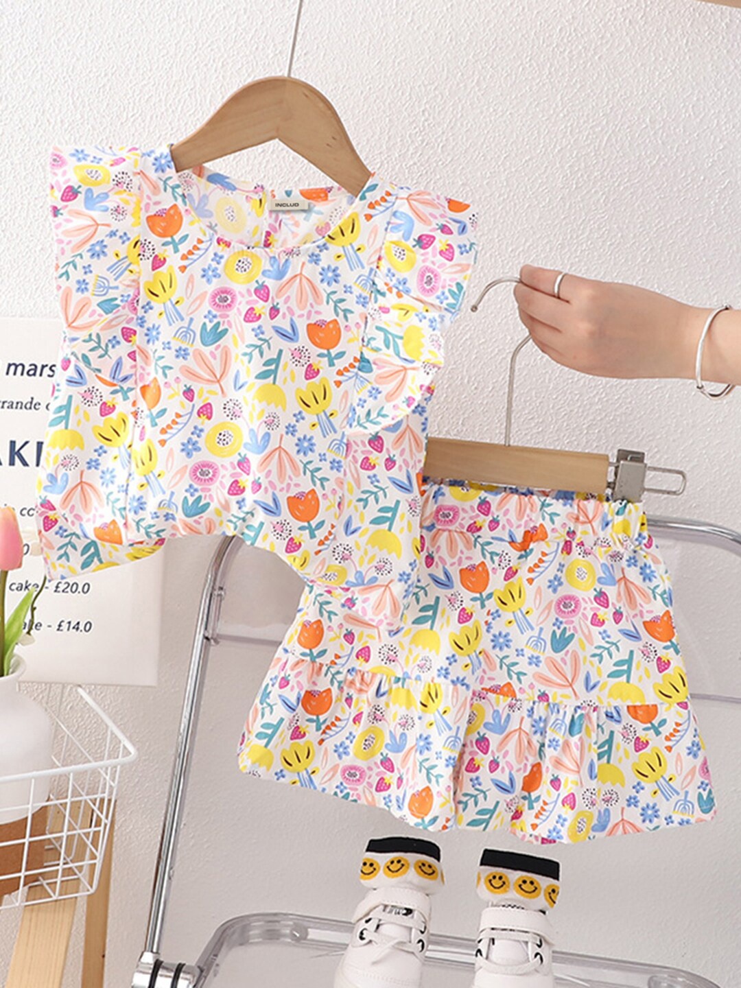 

INCLUD Girls Floral Printed Top with Skirt, Off white