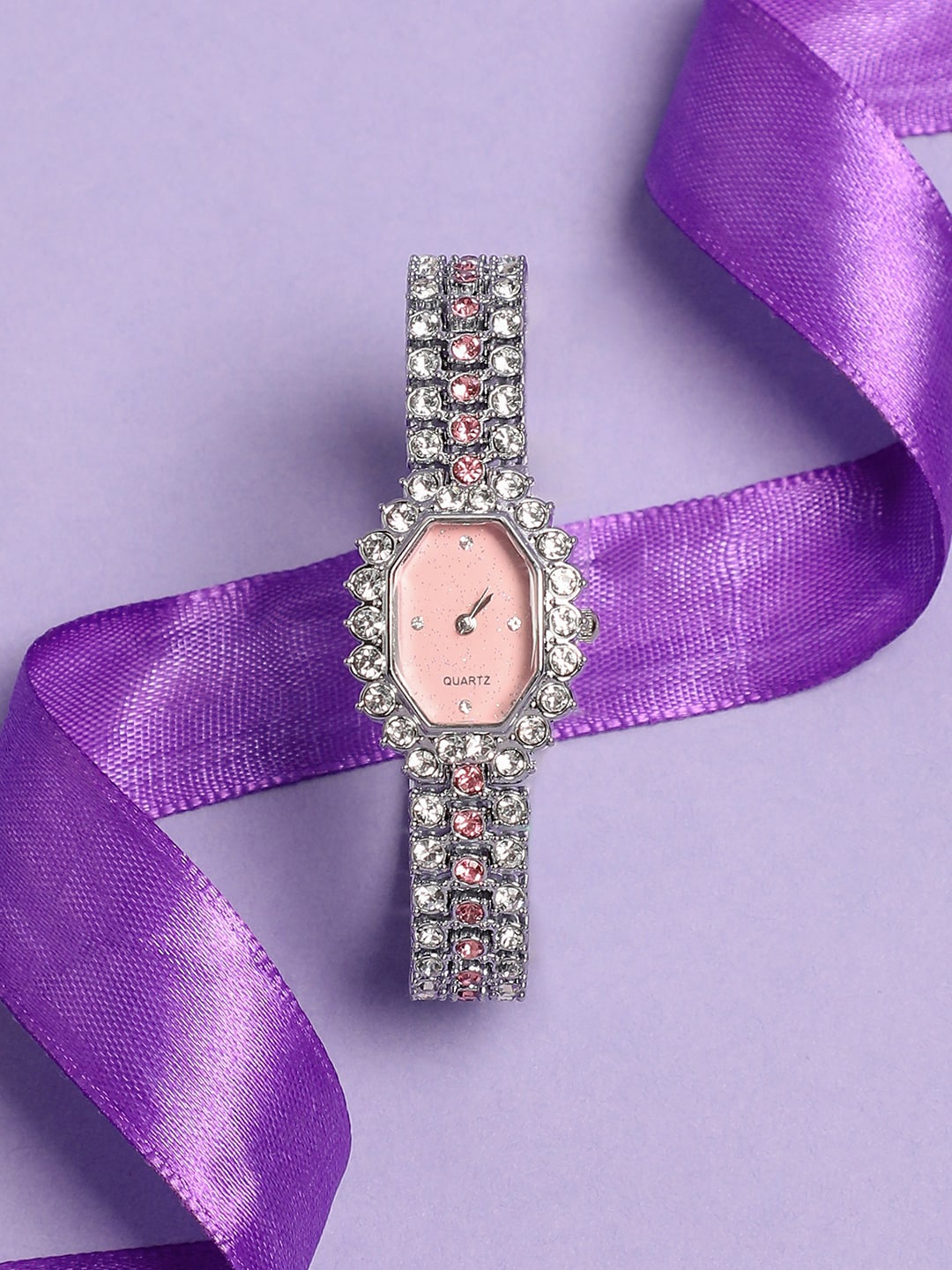 

HAUTE SAUCE by Campus Sutra Women Embellished Dial & Bracelet Style Straps AW24_HSWC1171, Pink