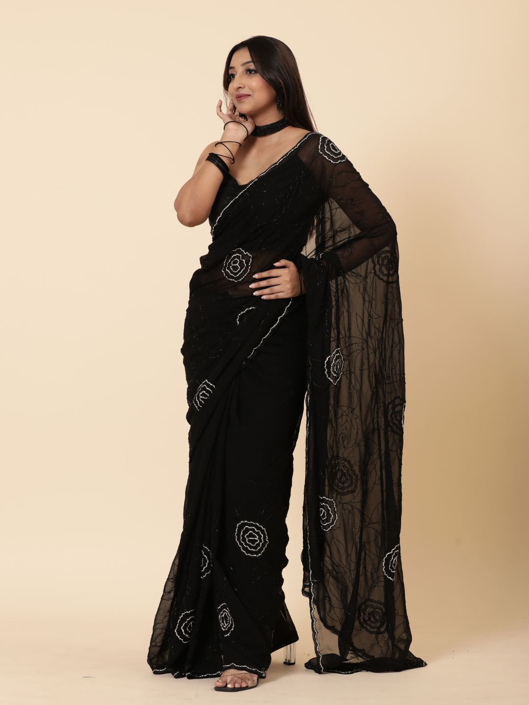 

Vervee Couture Floral Beads and Stones Pure Georgette Saree, Black