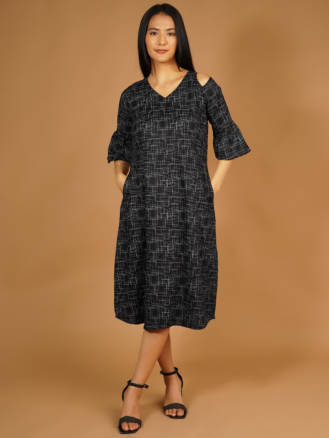 

Talethread Geometric Printed Cold Shoulder Sleeves Pure Cotton A-Line Midi Dress, Black