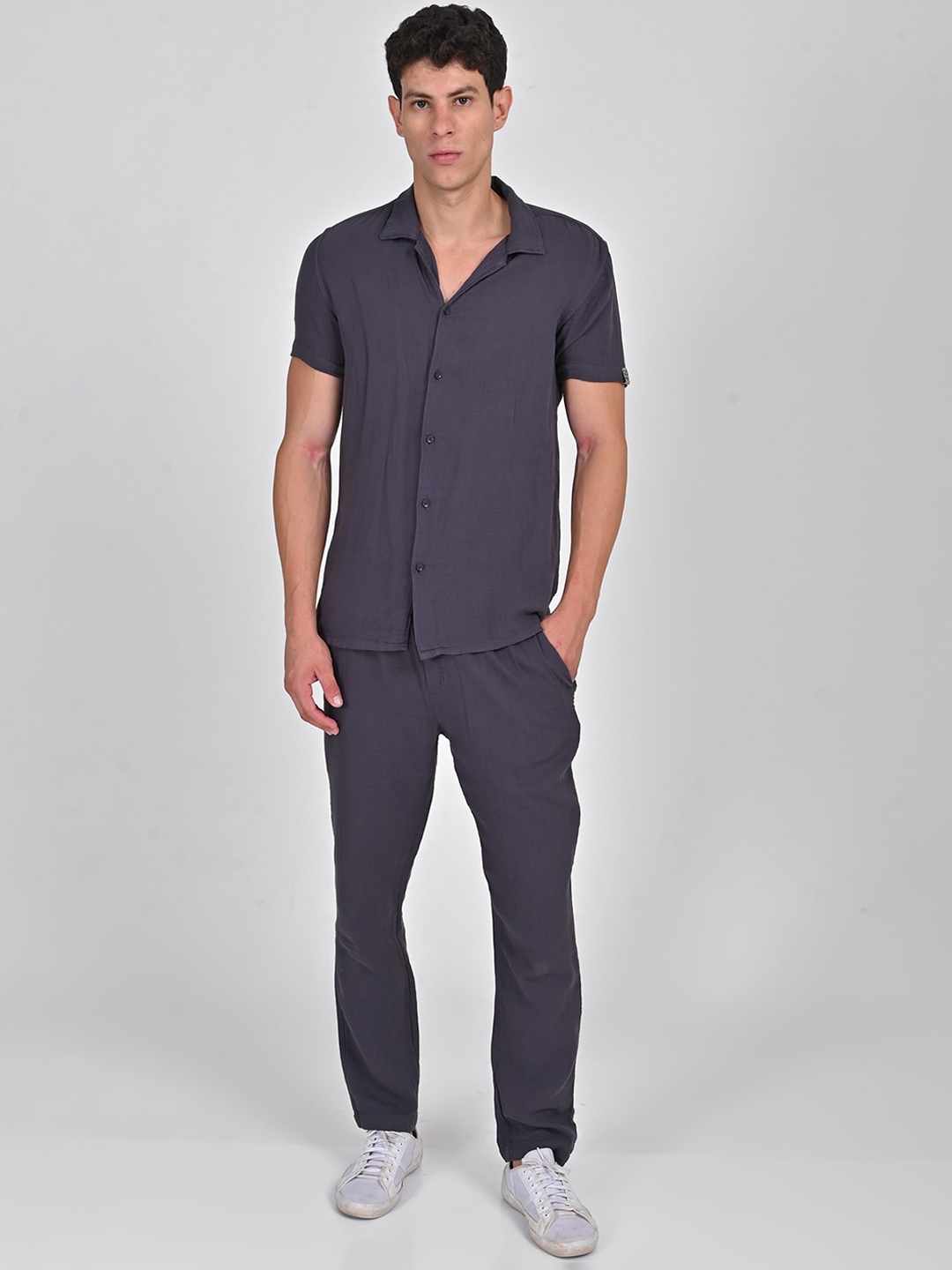 

POE Cuban Collar Slim-Fit Pure Cotton Casual Shirt With Trousers, Grey