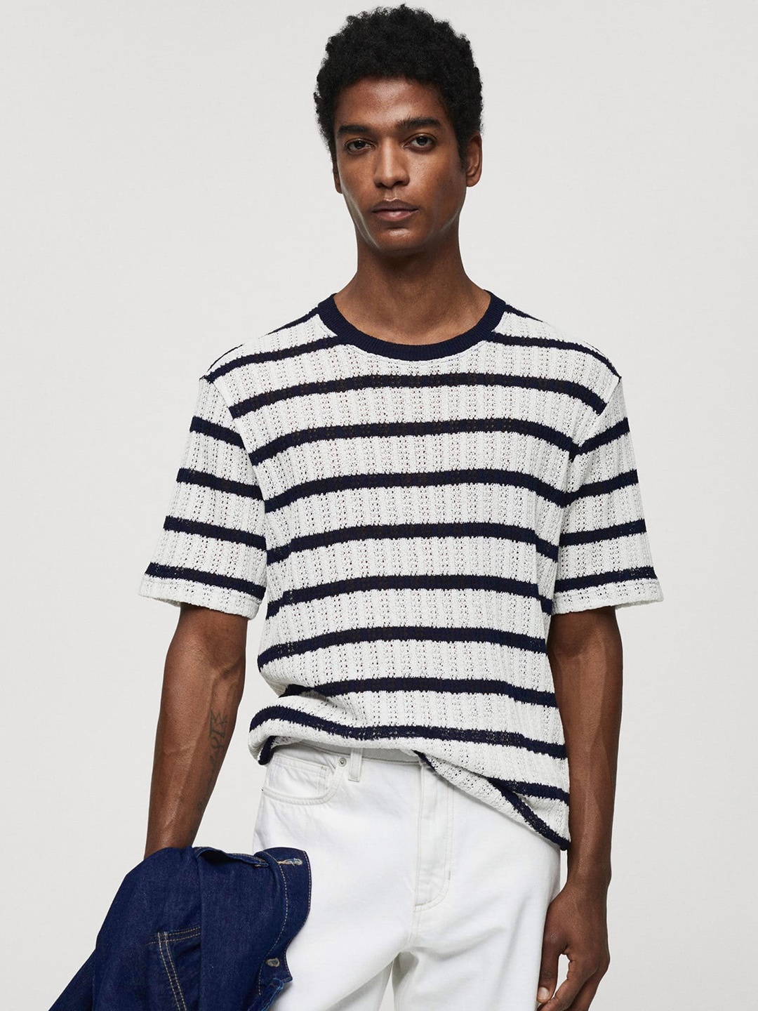 

MANGO MAN Men Openwork Striped T-shirt, Black