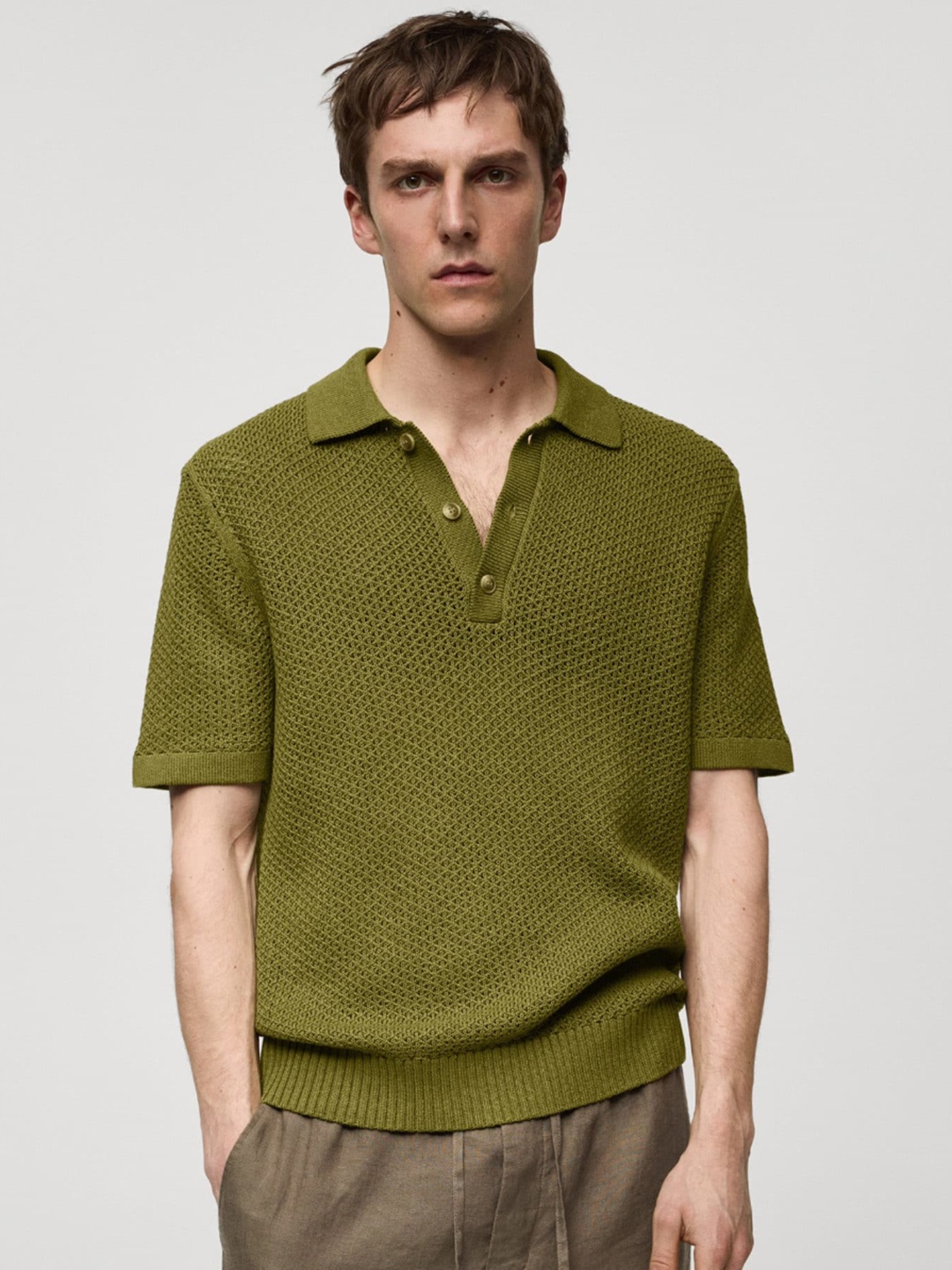 

MANGO MAN Self Design Knitted Polo Collar T-shirt, Olive