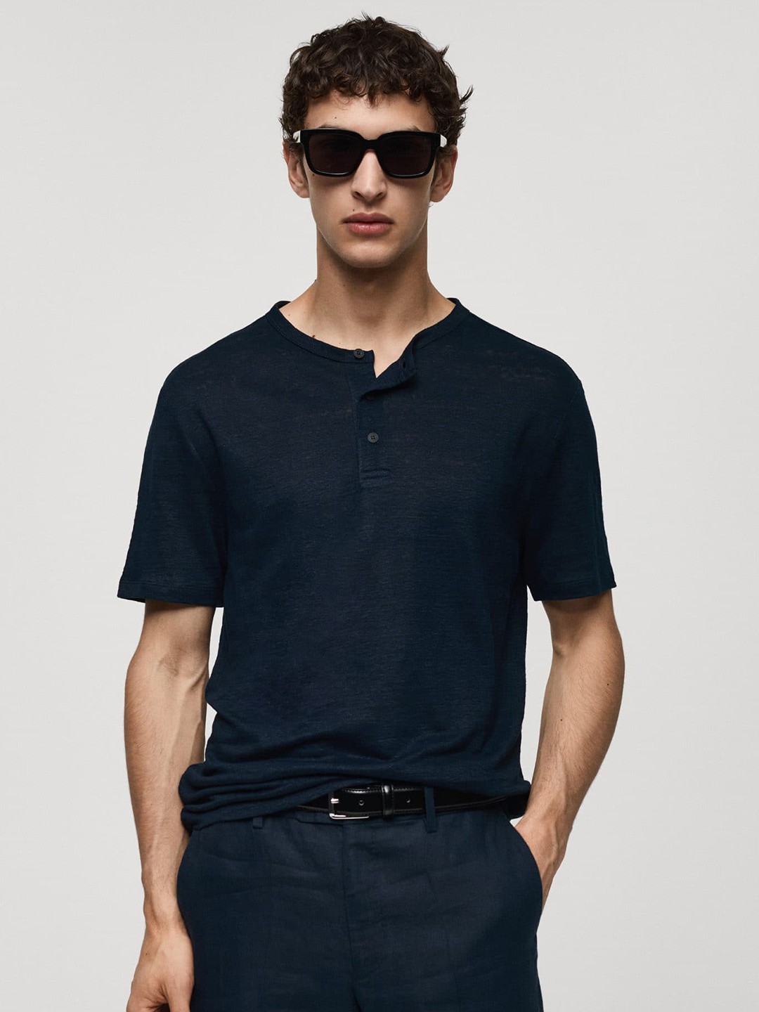 

MANGO MAN Pure Linen Slim Fit T-shirt, Navy blue