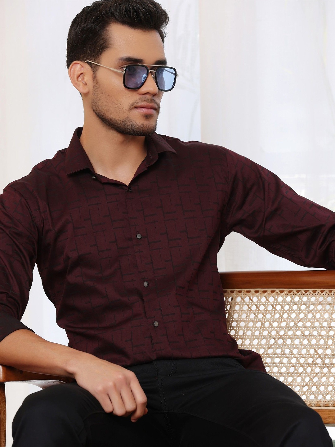 

FILO HEVIS Classic Geometric Printed Casual Shirt, Maroon