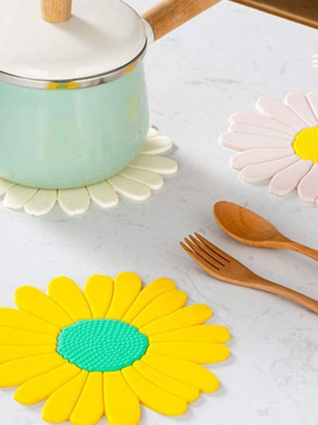 

P-Plus International White 4Pcs Sunflower Silicone Coasters