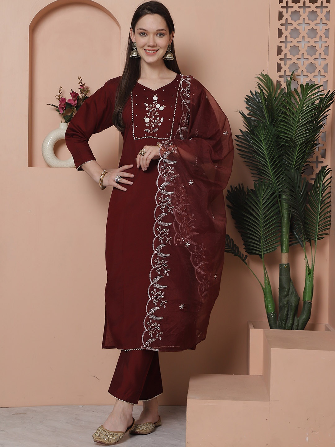 

Rajnandini Floral Embroidered Regular Sequinned Kurta with Trousers & Dupatta, Maroon