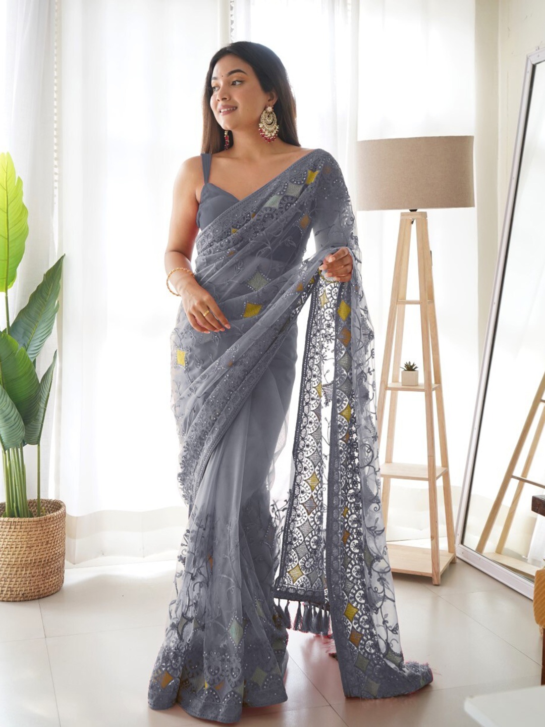 

Chandbaali Floral Beads and Stones Net Saree, Grey