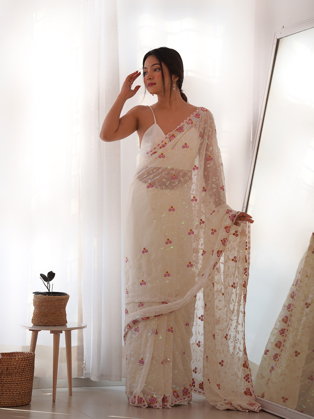 

Chandbaali Floral Sequinned Poly Georgette Saree, Off white