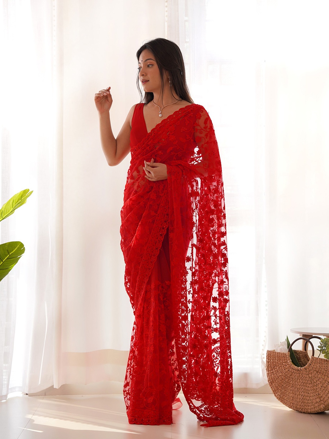 

Chandbaali Floral Beads and Stones Net Saree, Red