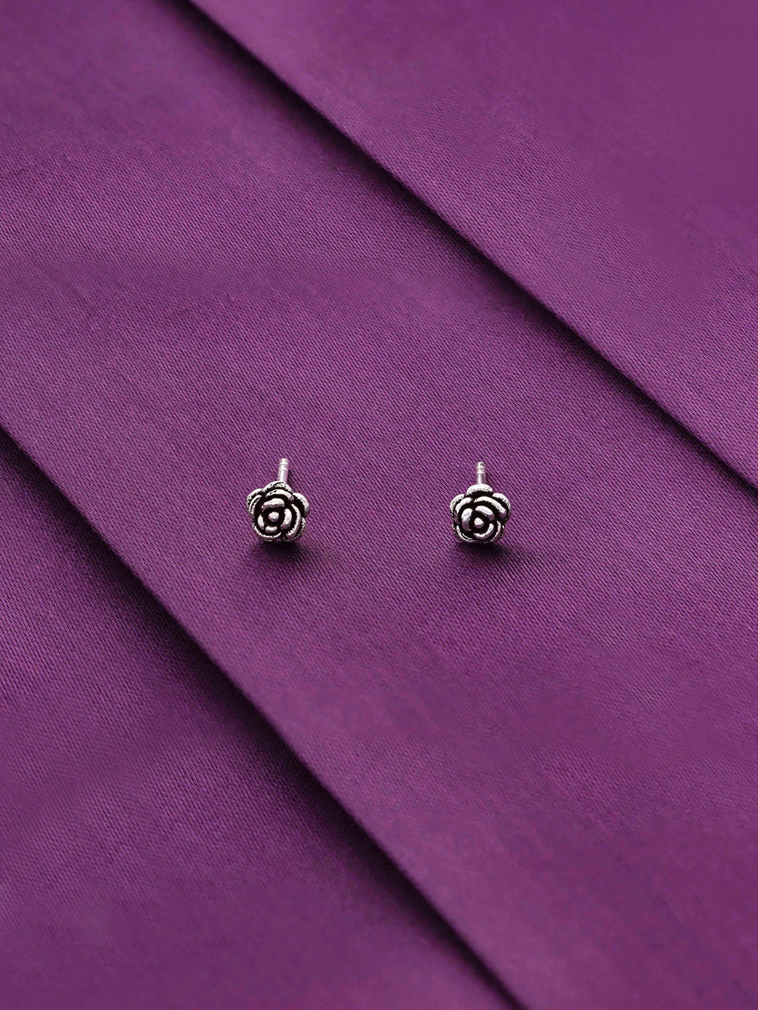 

KAI JEWEL 92.5 Sterling Silver Rhodium-Plated Contemporary Stud Earrings