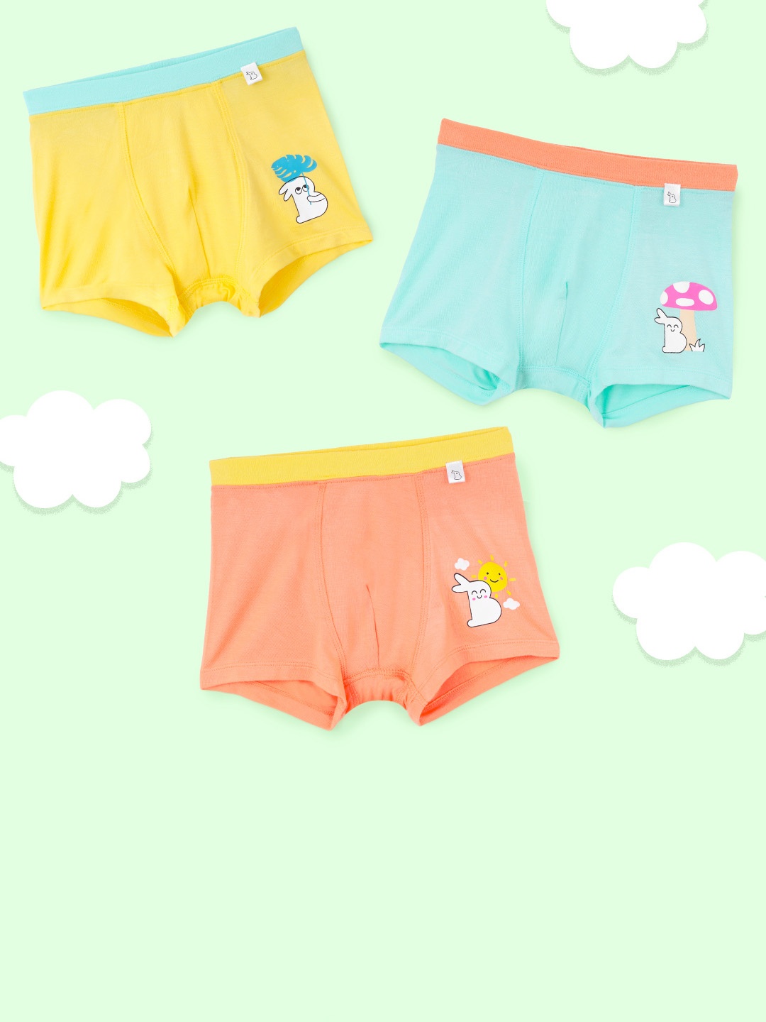 

SuperBottoms Boy Supersoft Premium Antimicrobial Mid-Rise Bamboo Trunks, Yellow