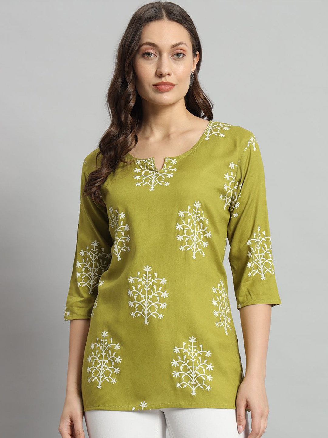 

Mialo fashion Ethnic Motifs Printed Notch Neck Straight Kurti, Green