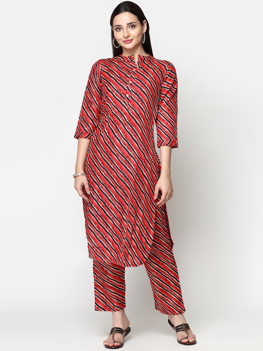 

ISHQY Leheriya Printed Mandarin Collar Straight Kurta With Trouser, Red