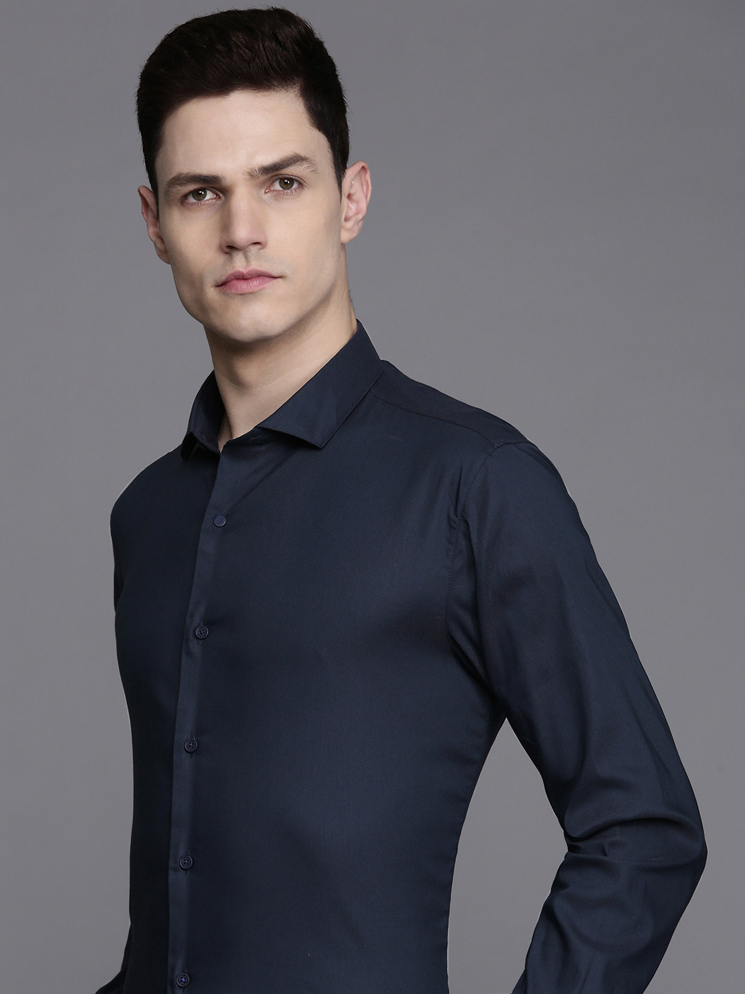 

Louis Philippe Ath.Work Super Slim Fit Opaque Casual Shirt, Navy blue