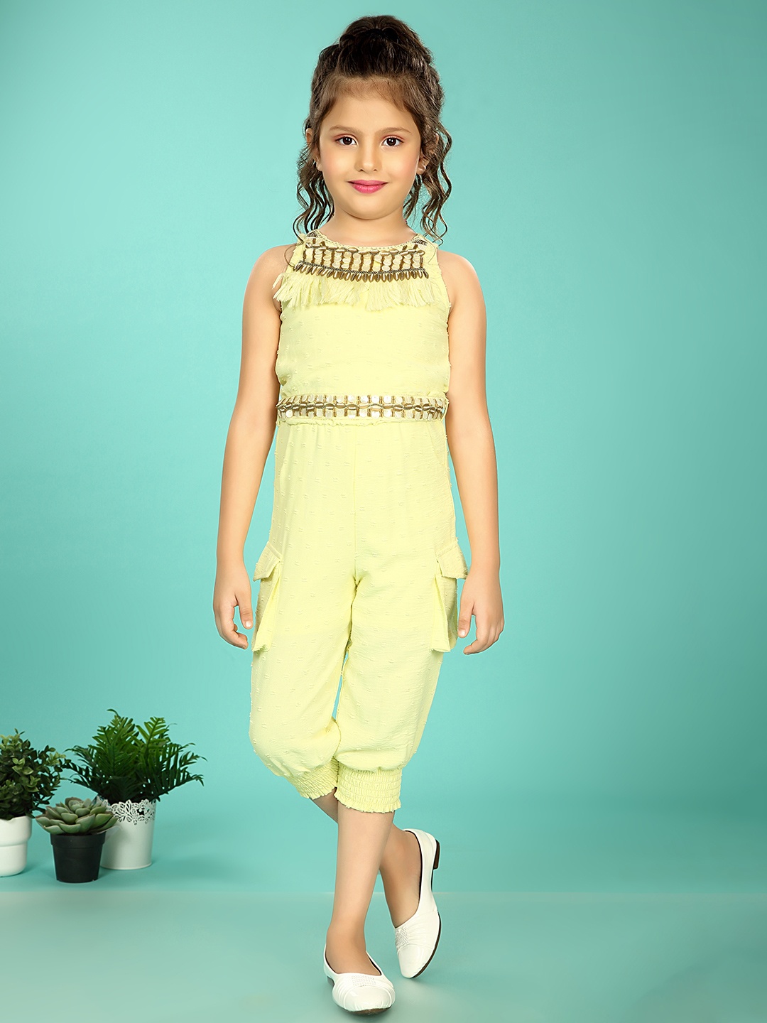 

Hunny Bunny Girls Self Design Capri Jumpsuit, Yellow