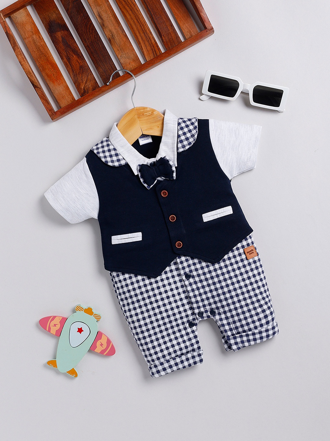 

Moms Love Infant Boys Pure Cotton Party Romper, Navy blue