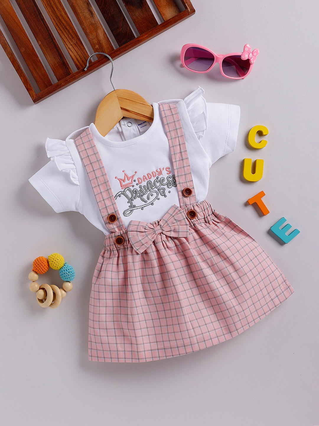 

Moms Love Infant Girls Pure Cotton Printed Top with Checked Skirt, Peach
