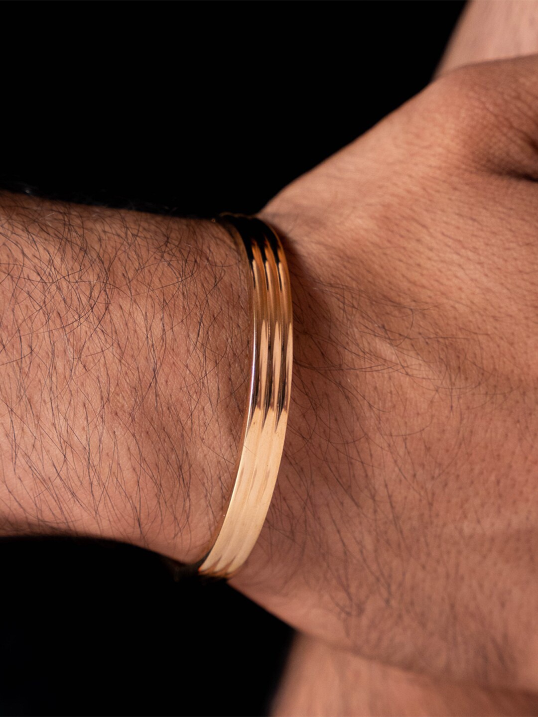 

SWASHAA Men Rose Gold-Plated Kada Bracelet