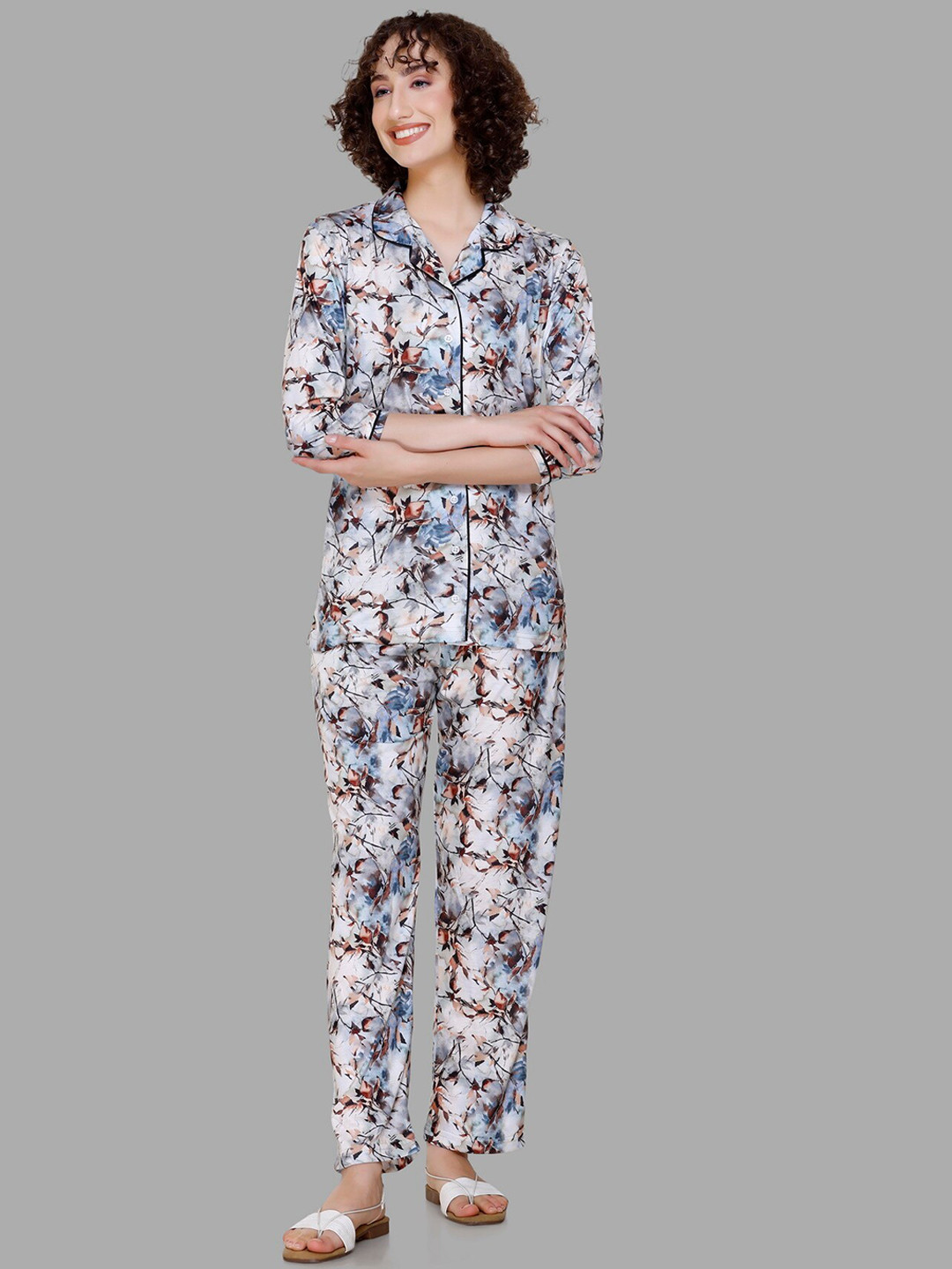 

BAESD Printed Night suit, Beige