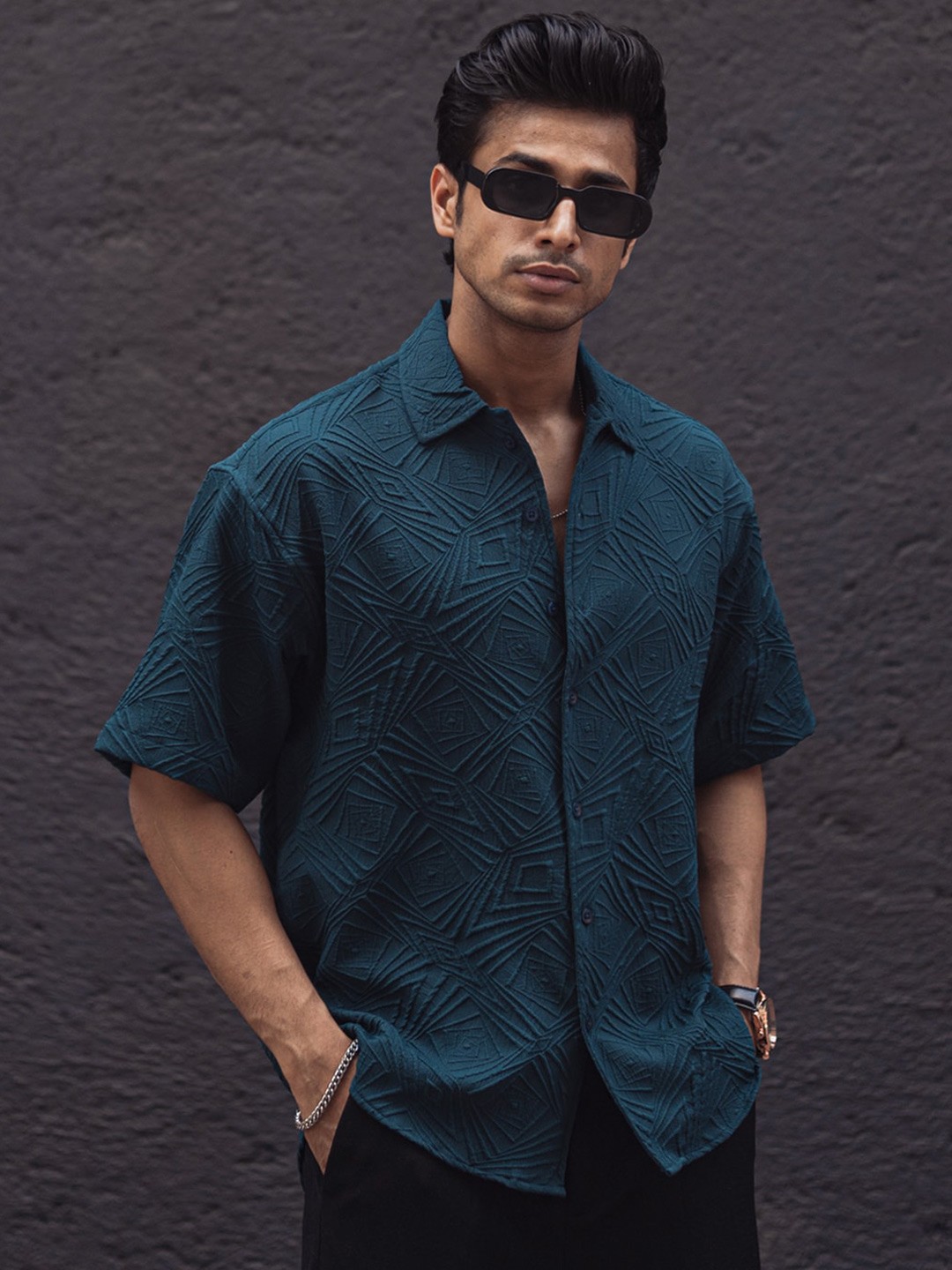 

Powerlook Teal Blue India Slim Oversized Fit Self Design Textured Spread Collar Shirt