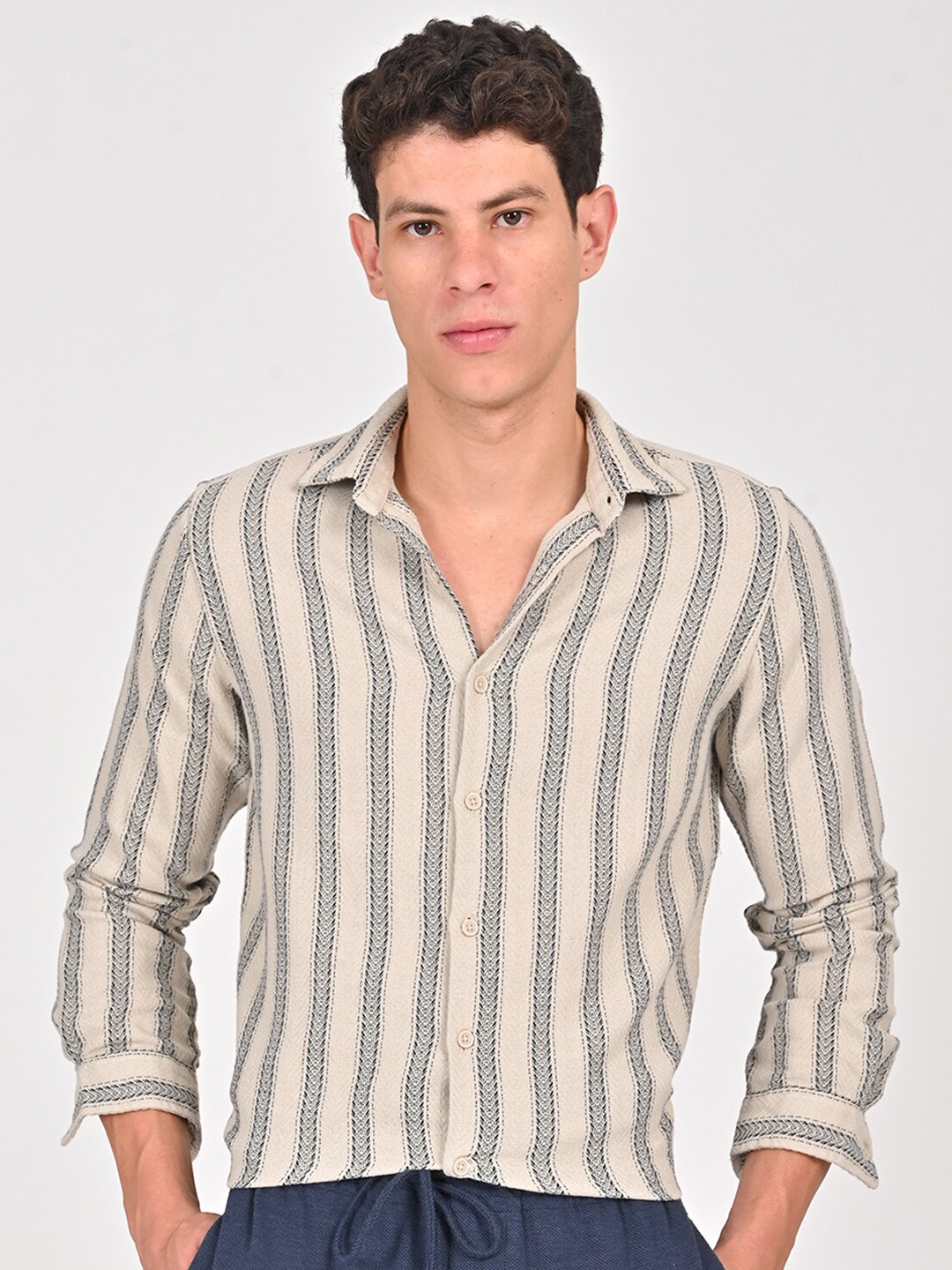 

POE Spread Collar Long Sleeves Smart Slim Fit Cotton Striped Casual Shirt, Beige