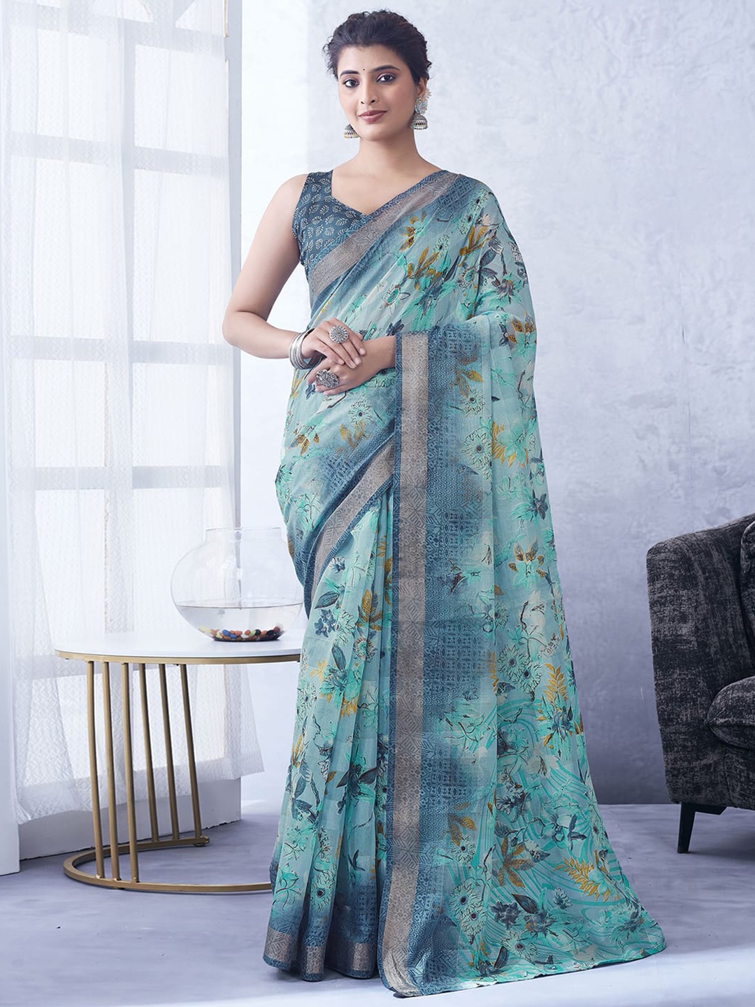

KALINI Floral Printed Zari Saree, Blue
