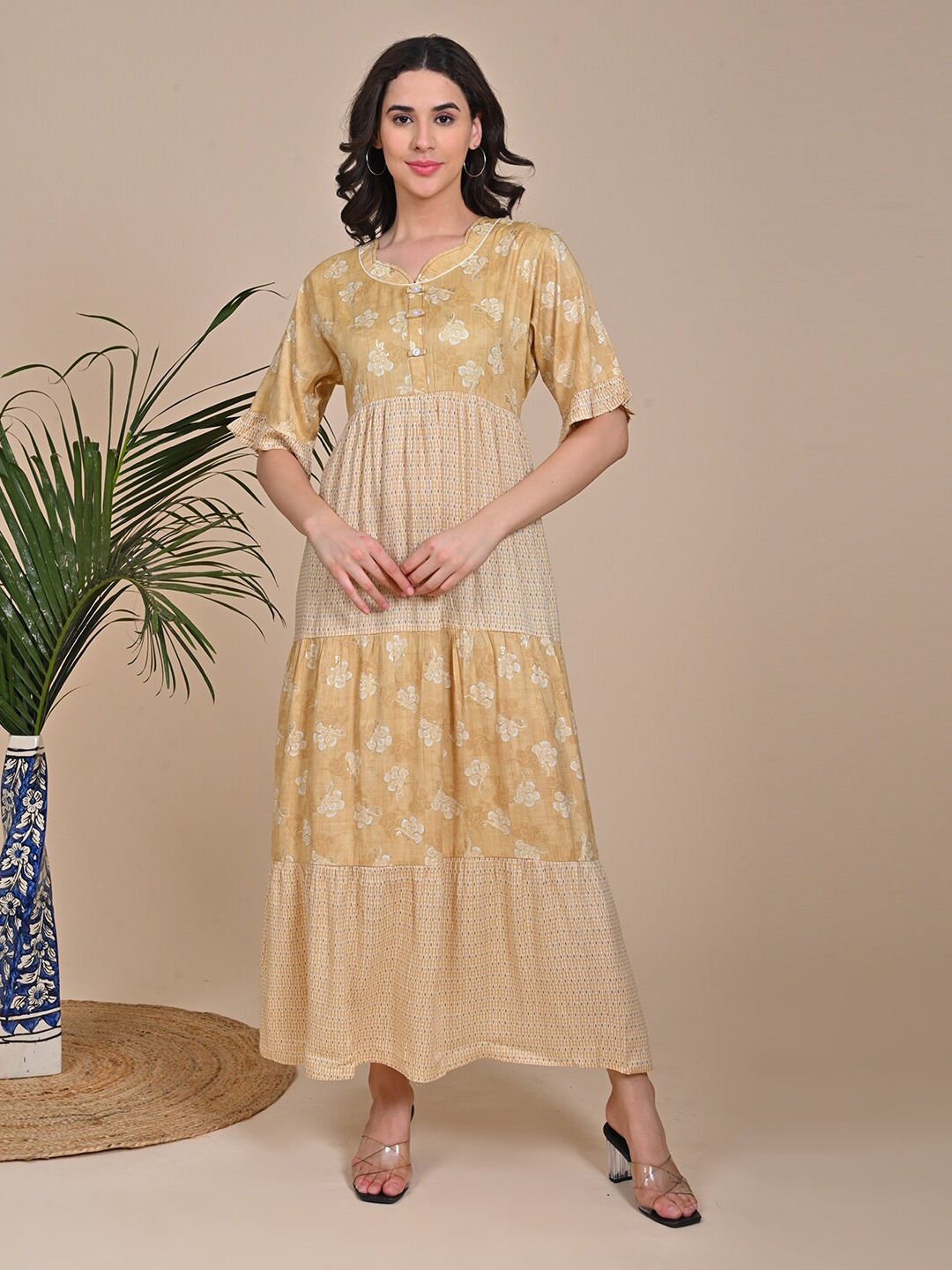

GOLDSTROMS Floral Printed Sweetheart Neck Gathered Tiered Maxi Dress, Beige