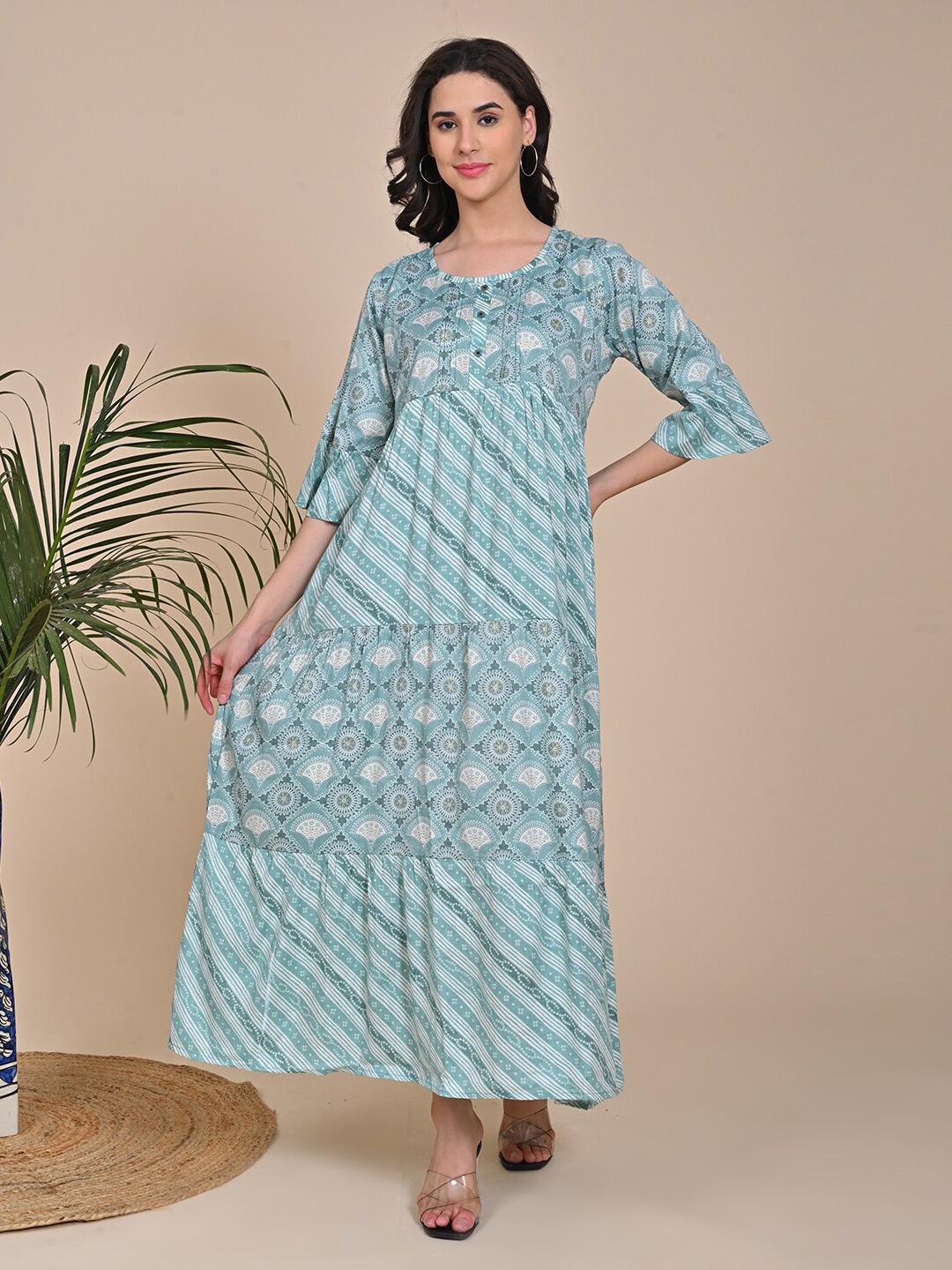 

GOLDSTROMS Floral Printed Flared Sleeve Straight Maxi Dress, Blue