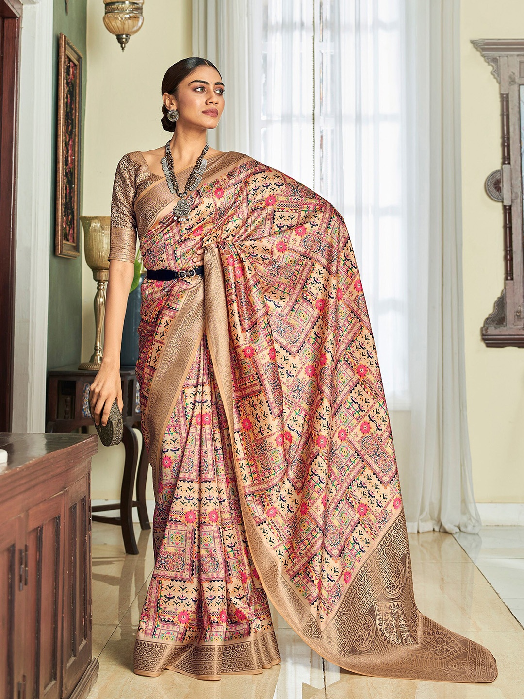 

elora Ajrak Block Zari Saree, Pink