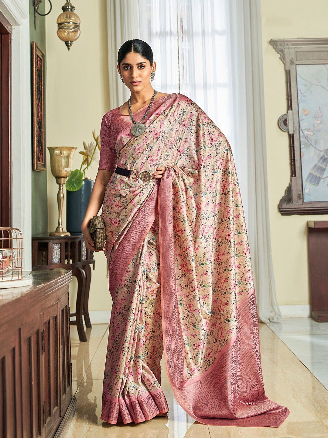 

elora Floral Zari Satin Saree, Pink