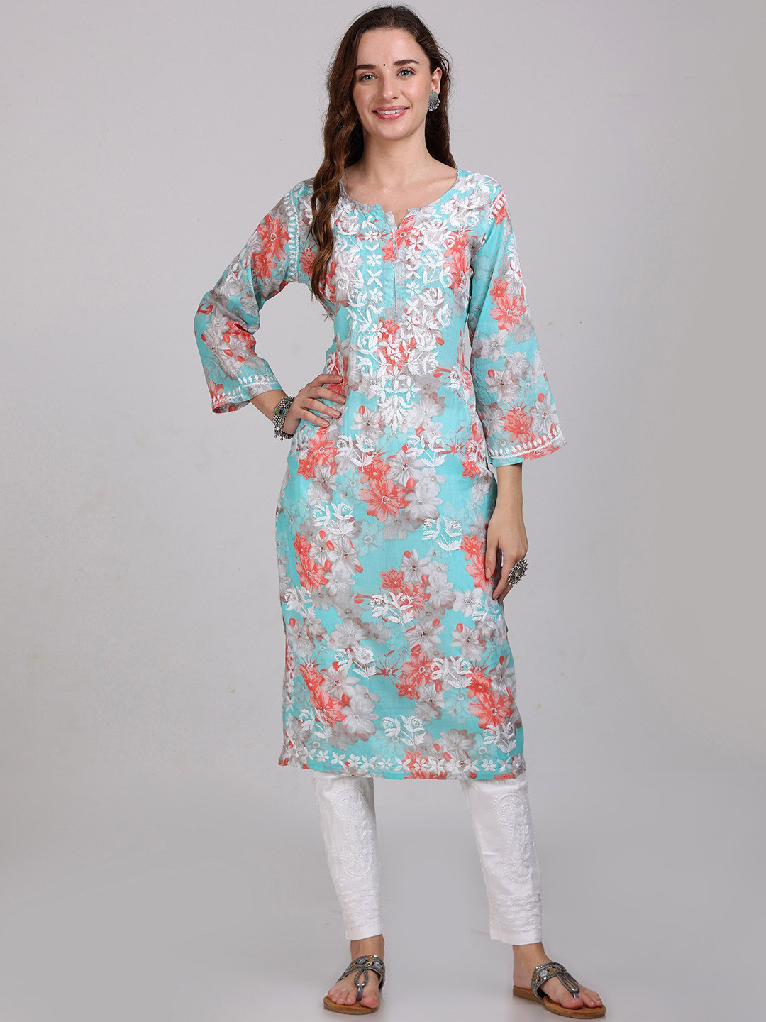

KHAKA Floral Embroidered Notch Neck Straight Kurta, Sea green