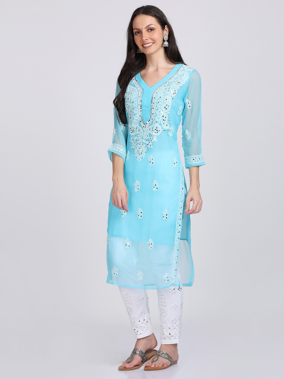 

KHAKA Ethnic Motifs Embroidered V-Neck Mirror Work Straight Kurta, Blue