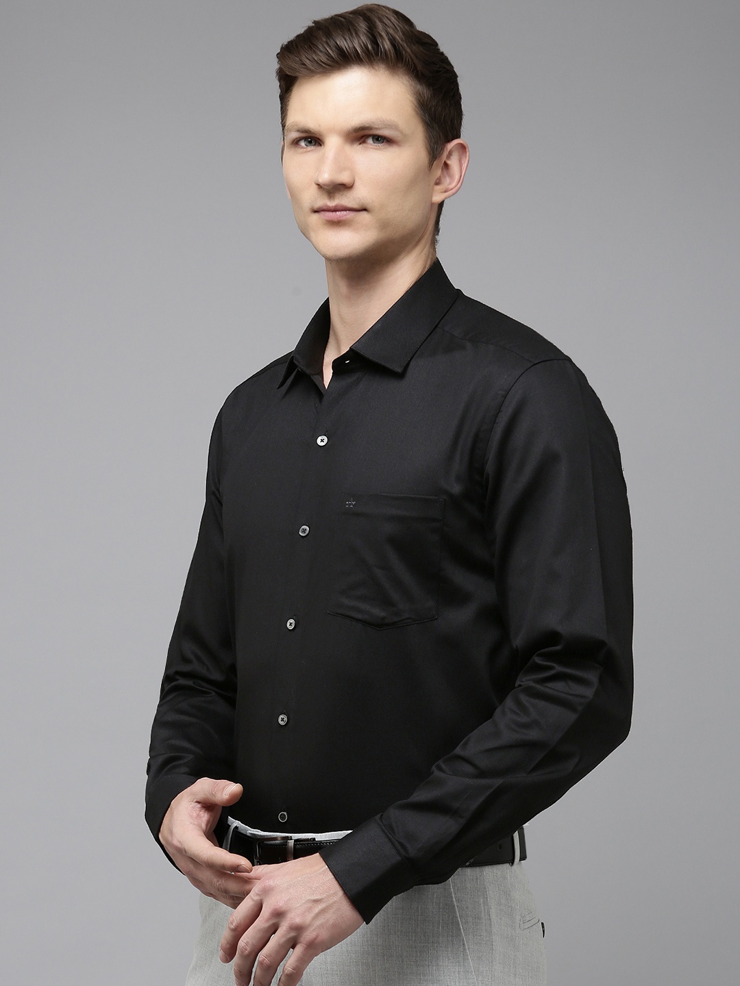 

Arrow Self Design Manhattan Slim Fit Opaque Pure Cotton Formal Shirt, Black