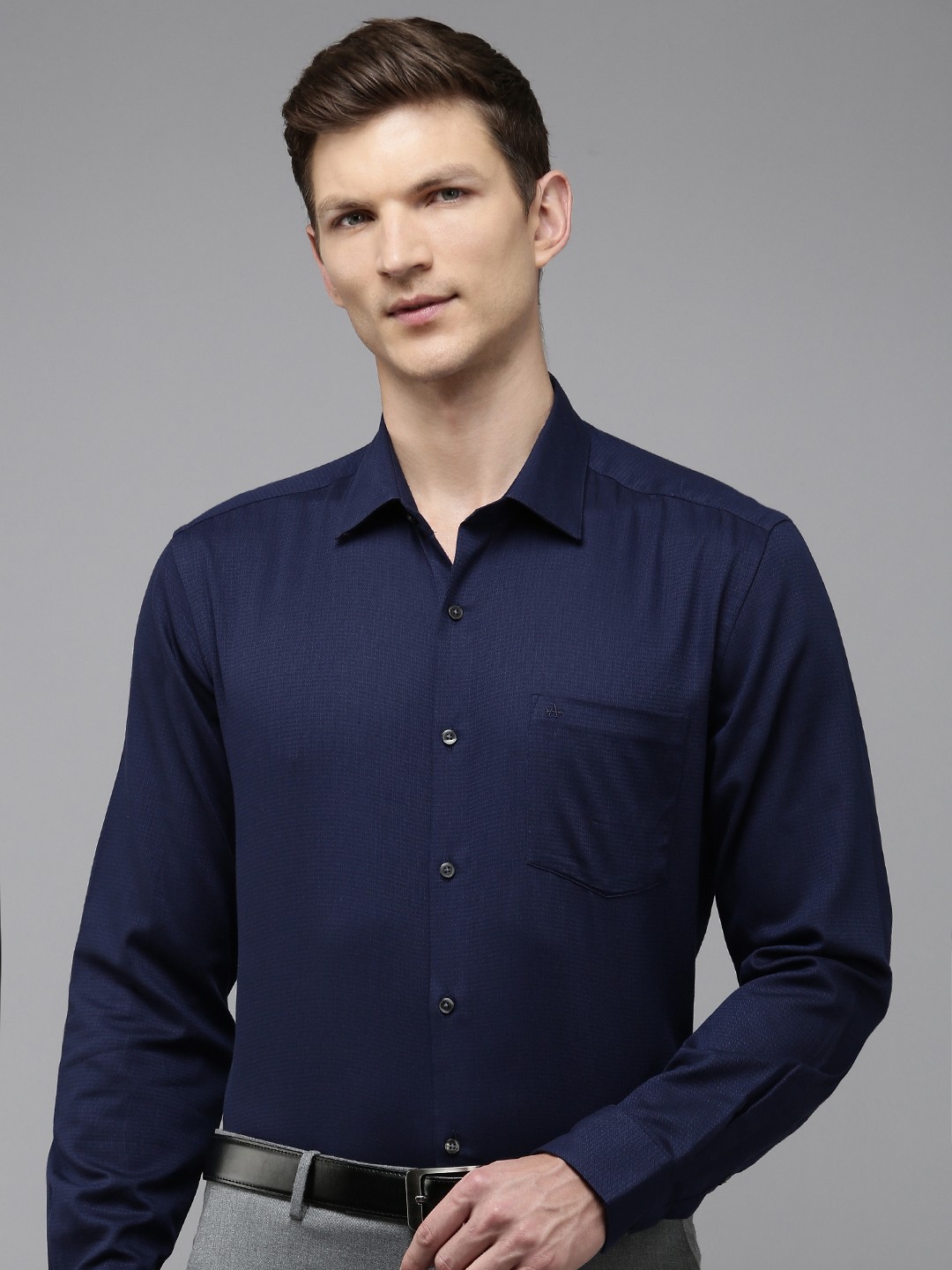 

Arrow Pure Cotton Self Design Manhattan Slim Fit Textured Formal Shirt, Navy blue