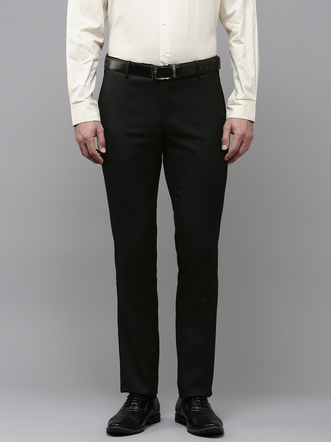 

Arrow Men Tapered Fit Regular Trousers, Black