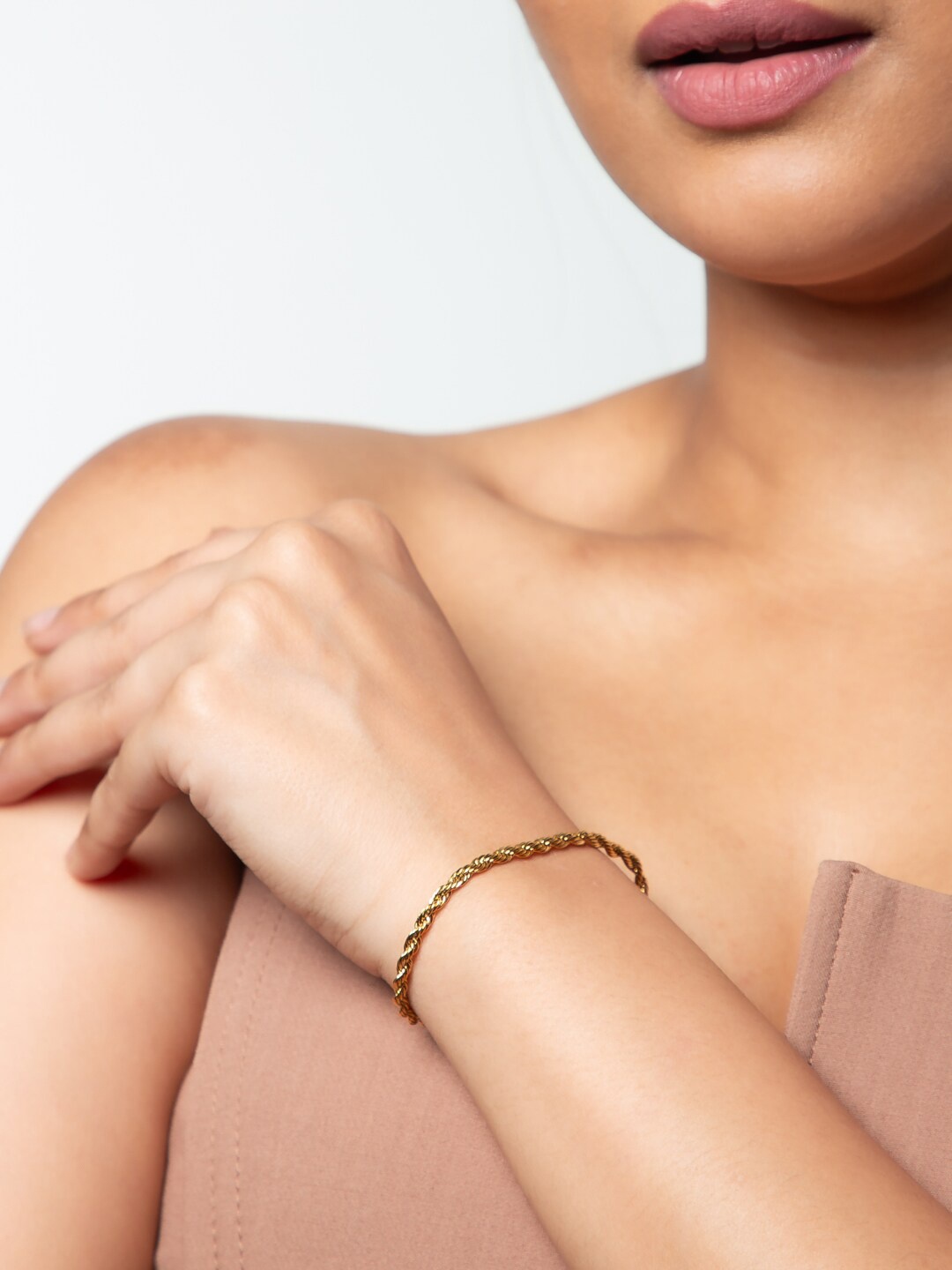 

WHITE LIES Gold-Plated Link Bracelet