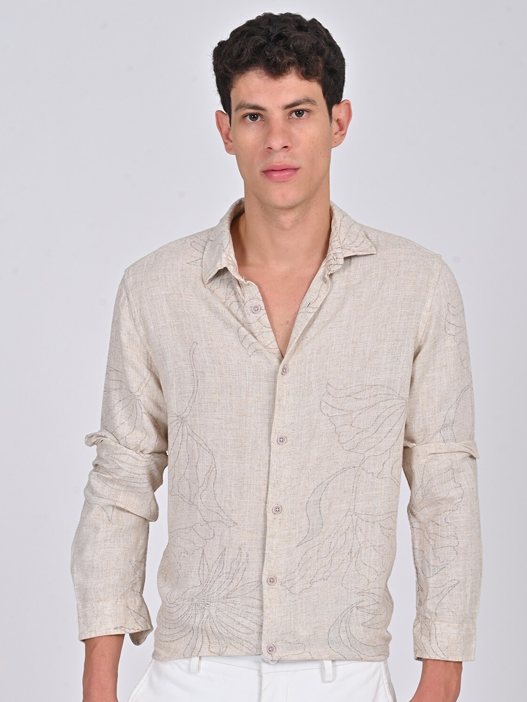 

POE Spread Collar Long Sleeves Smart Slim Fit Floral Printed Casual Shirt, Beige