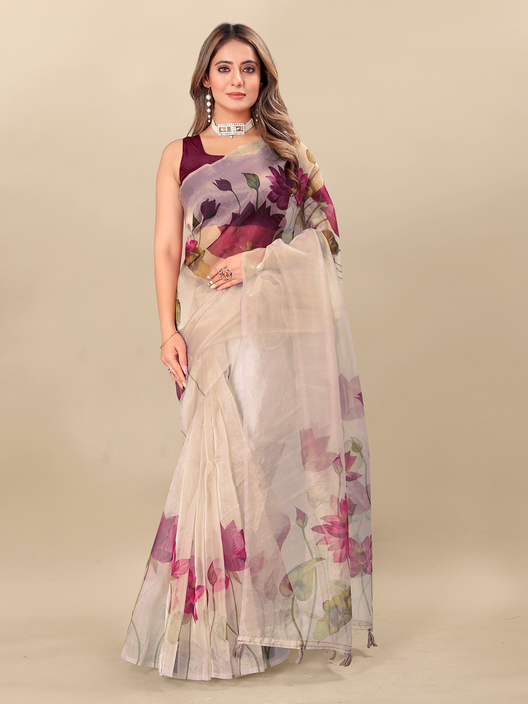

KIMISHA Floral Printed Organza Saree, Cream