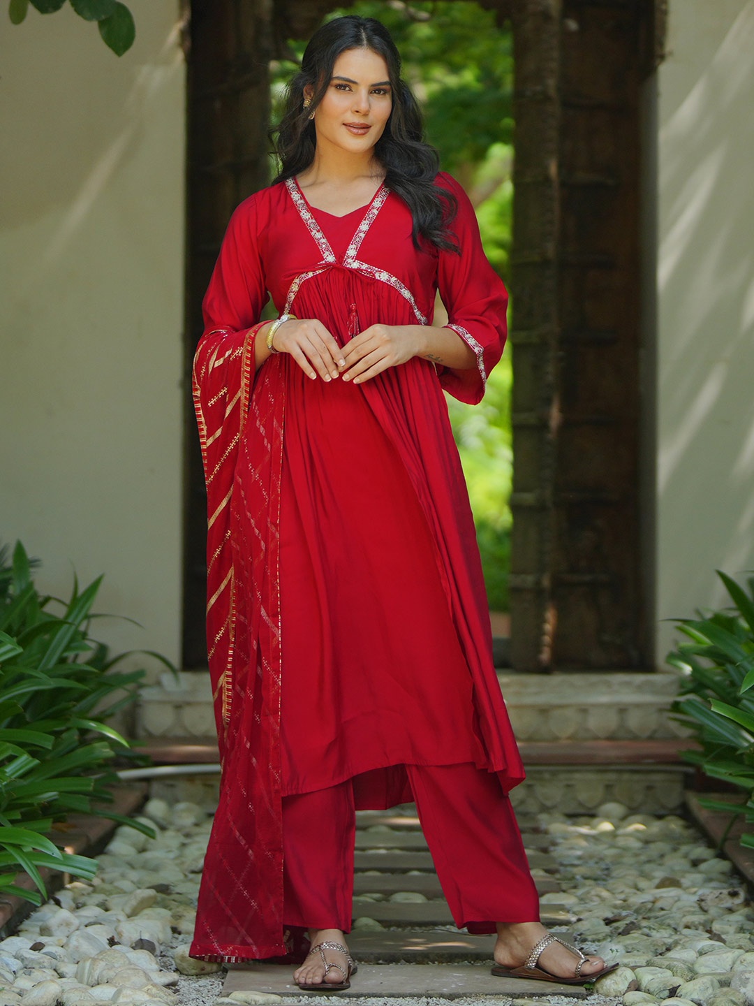 

Libas Floral Yoke Design Empire Kurta With Trousers & Dupatta, Red