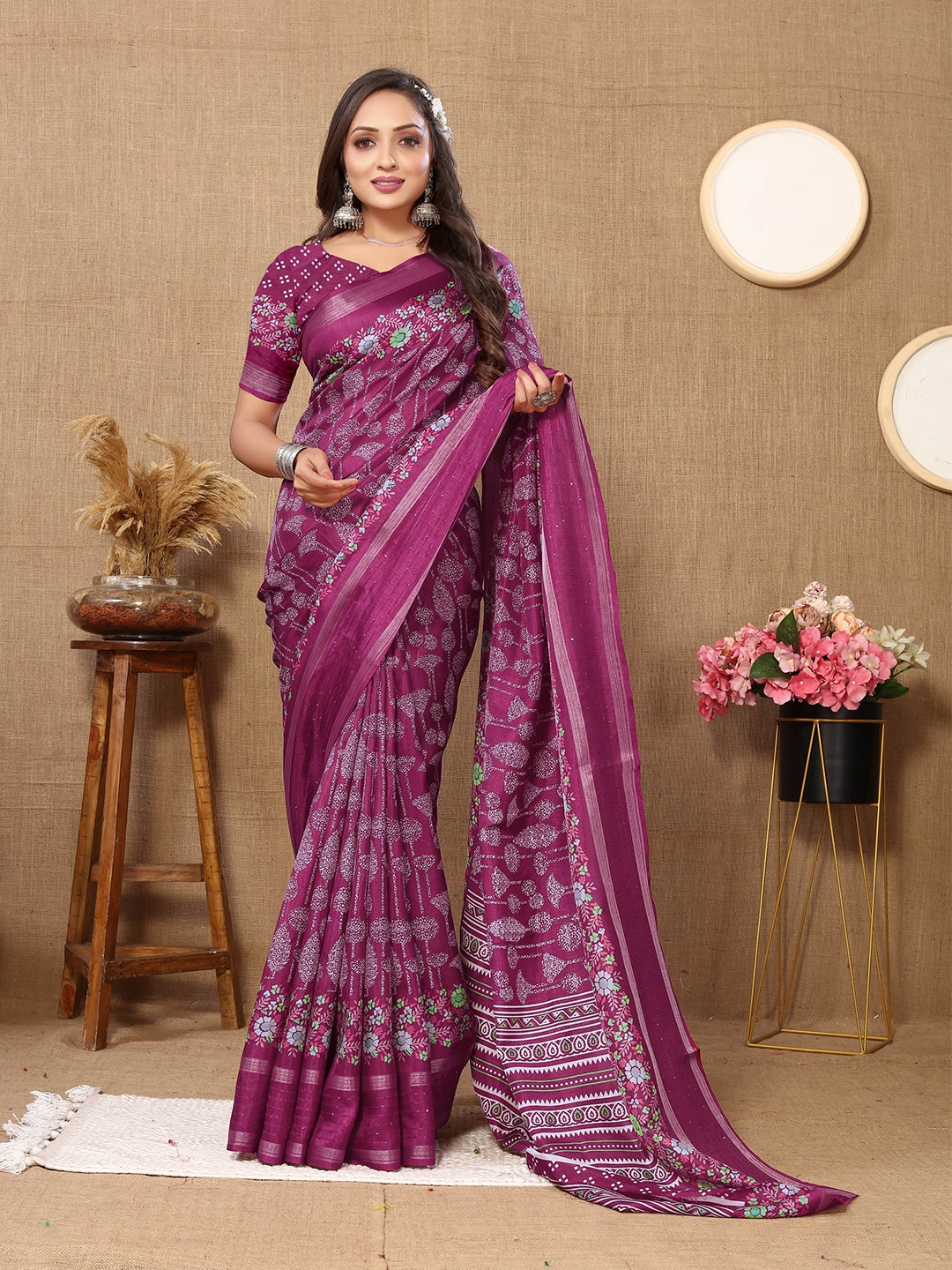 

KIMISHA Floral Zari Silk Blend Saree With Blouse Piece, Purple