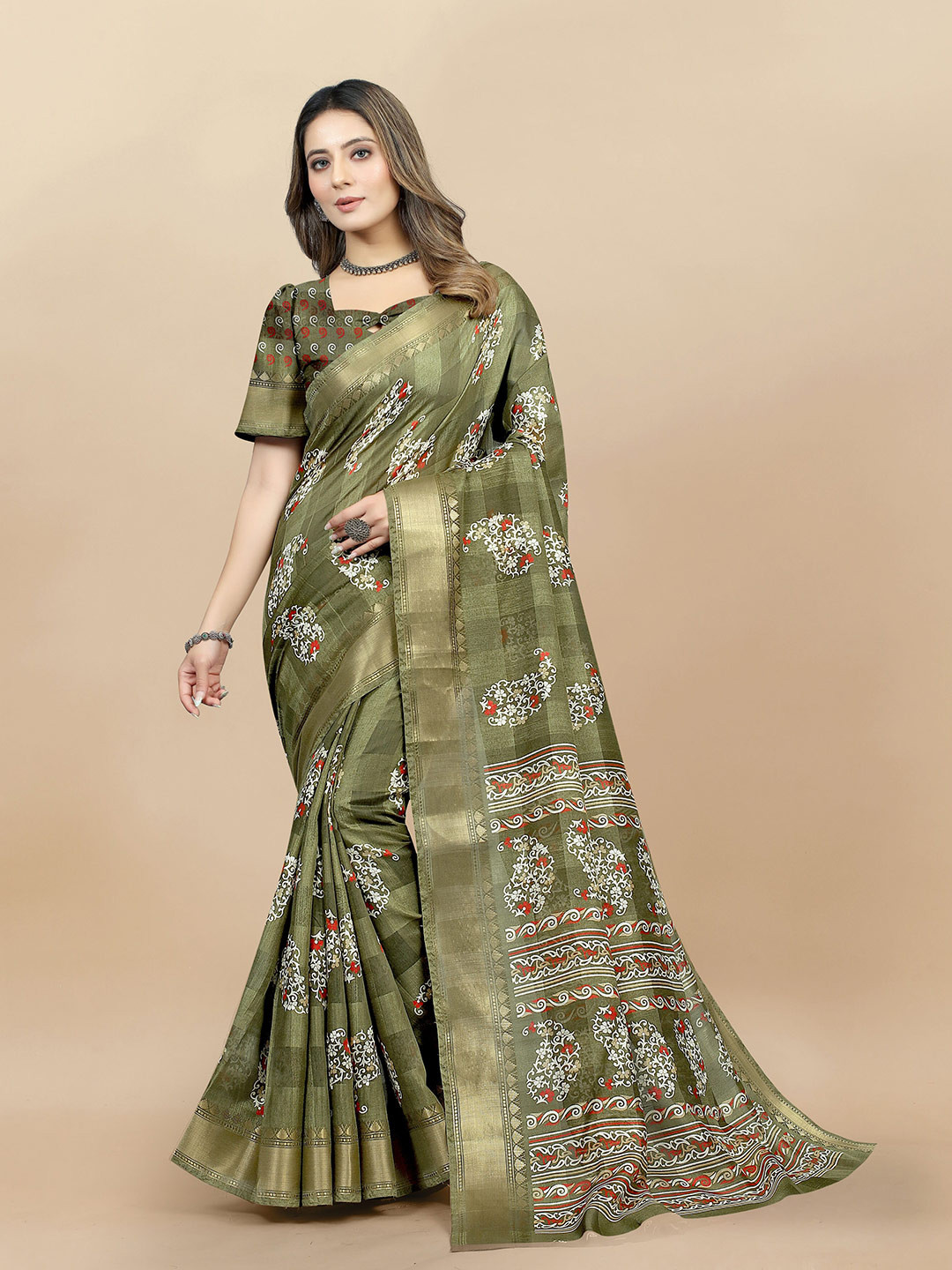 

KIMISHA Floral Zari Cotton Blend Saree With Blouse Piece, Green