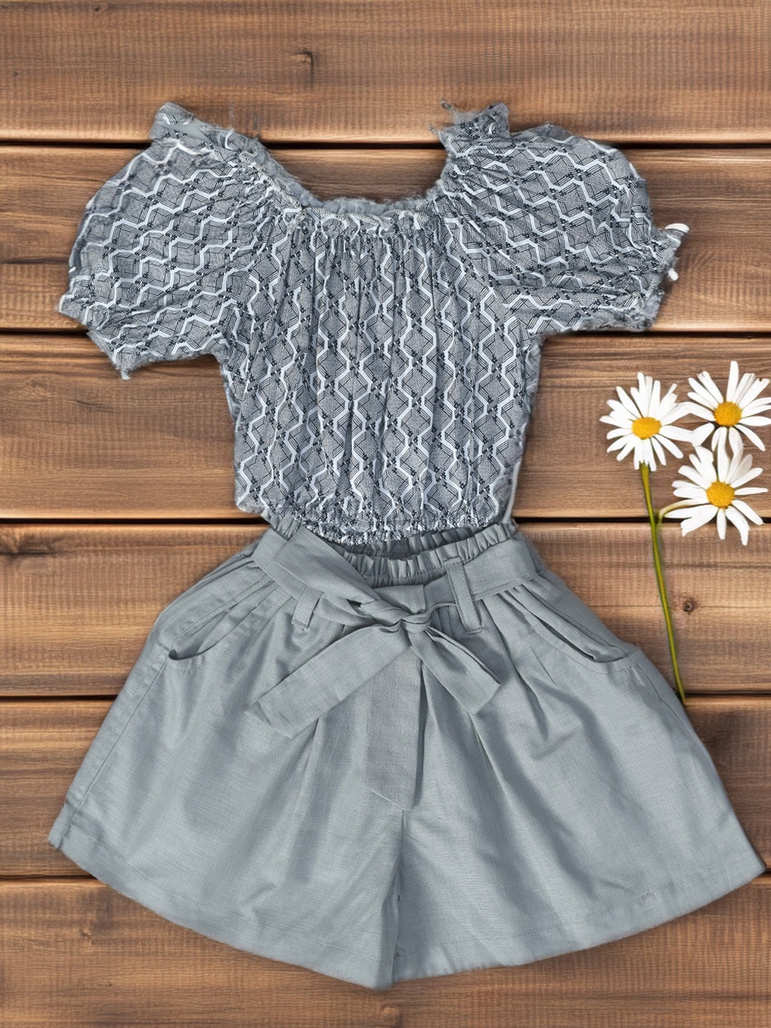 

BAESD Girls Printed Cotton Top with Shorts, Grey
