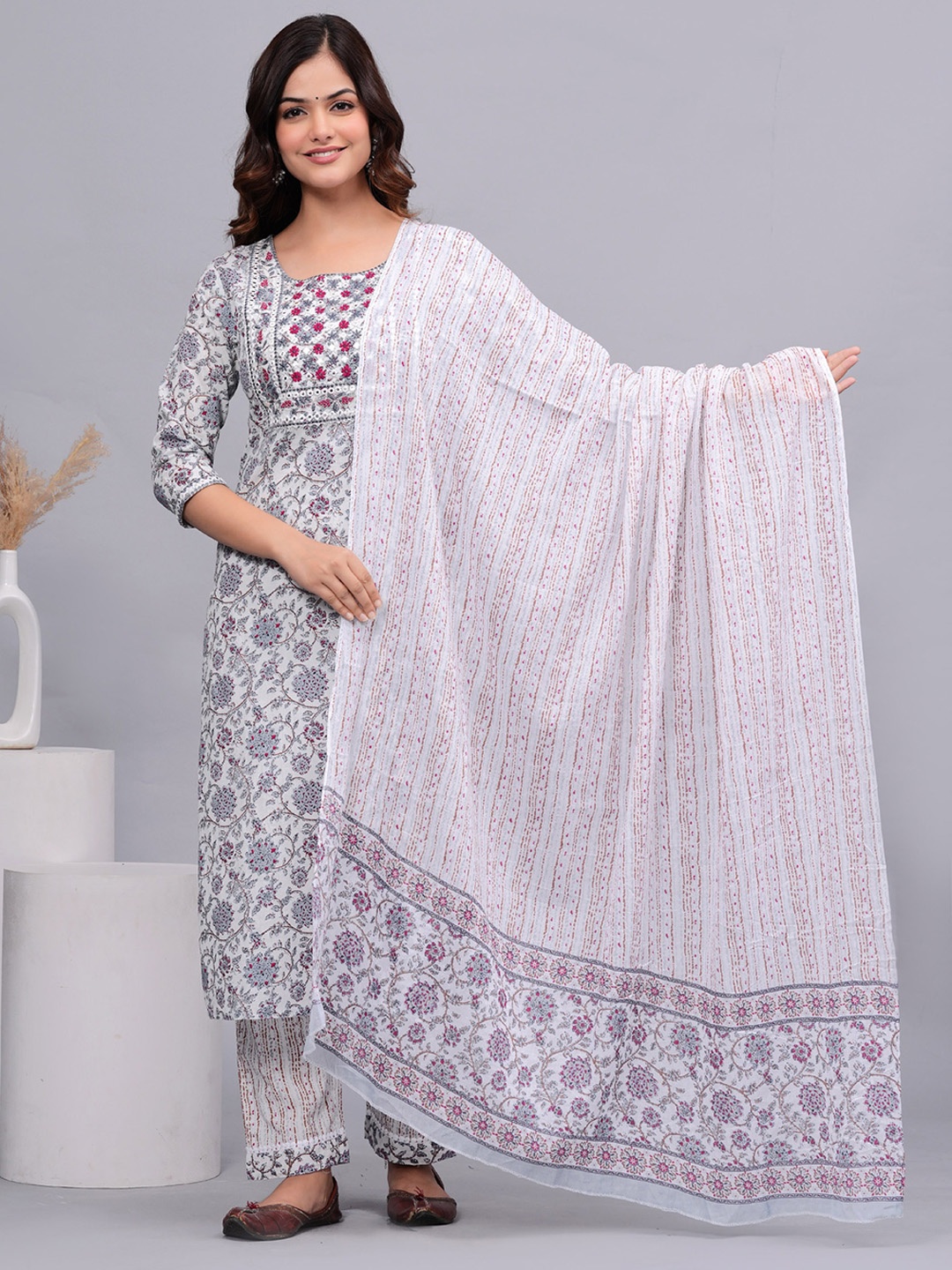 

Light Daisy Floral Printed Mirror Work Pure Cotton Kurta With Trousers & Dupatta, Grey
